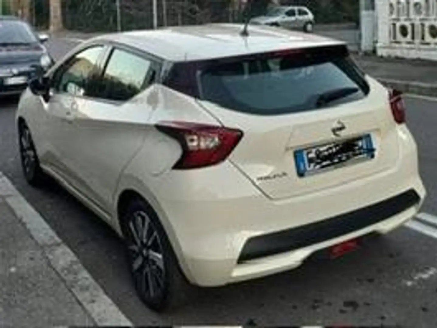 Nissan Micra Micra V 2017 1.0 Acenta 71cv Béžová - 2