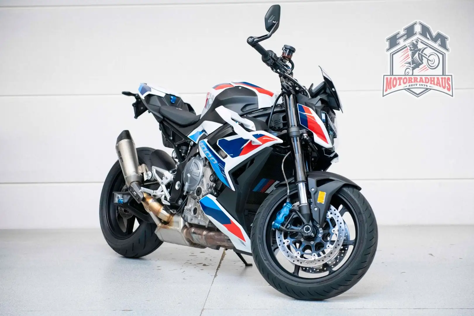 BMW M 1000 R Белый - 2