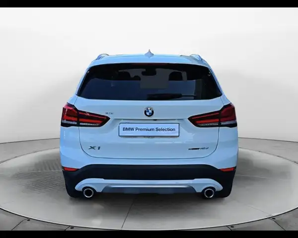 BMW X1 view 7