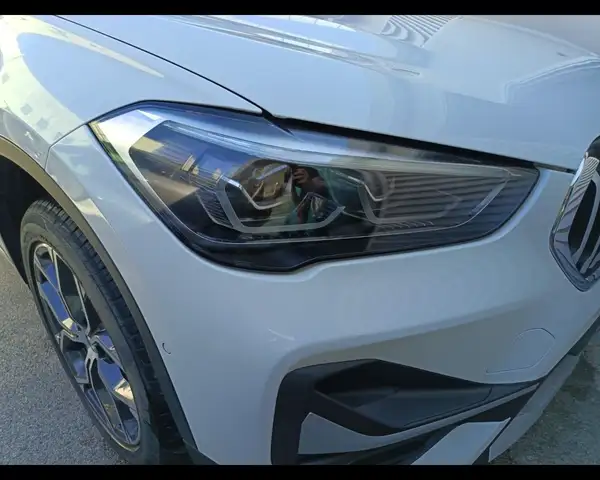BMW X1 view 11
