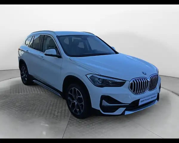 BMW X1 view 4