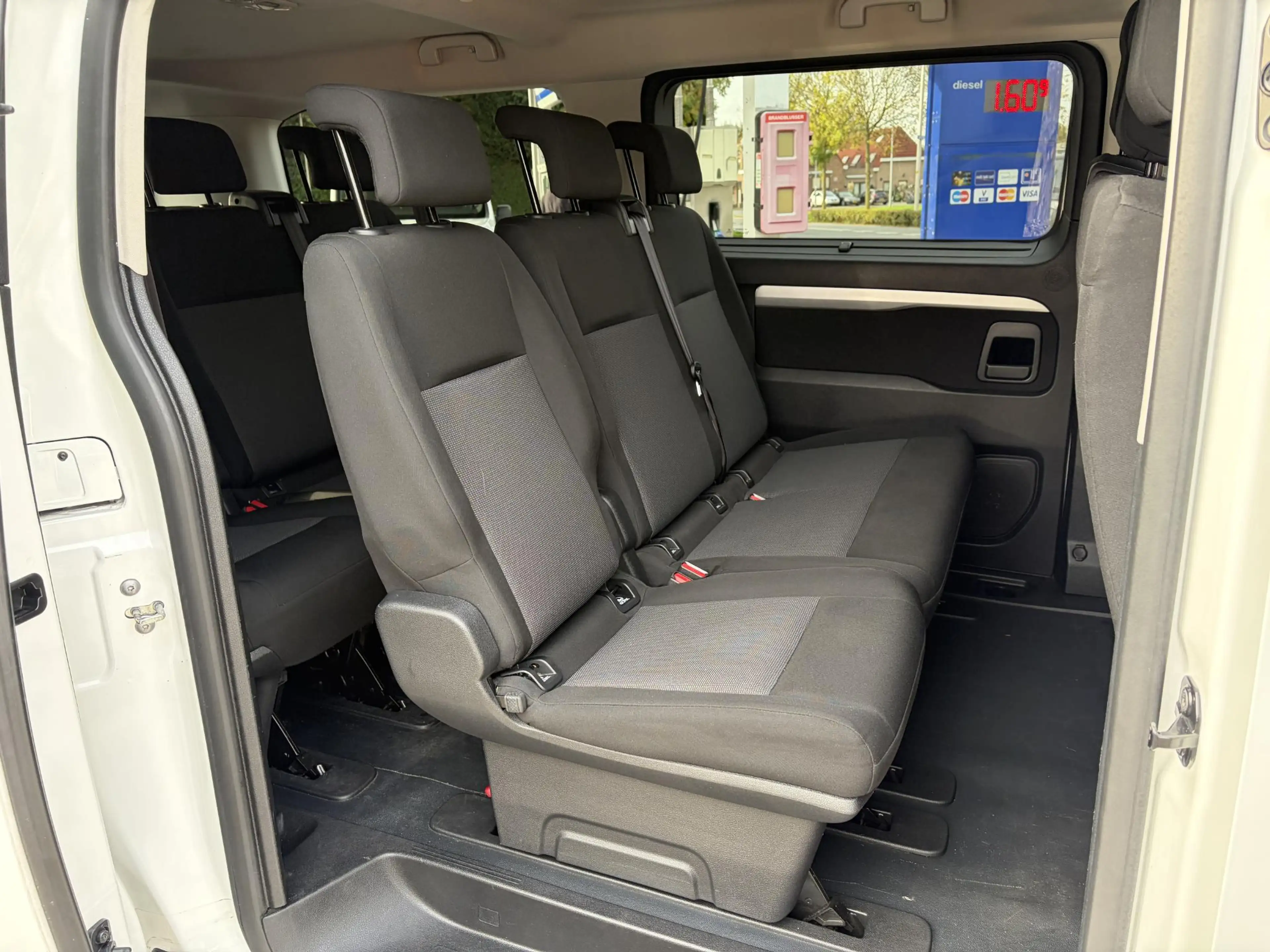 Peugeot Traveller 2.0 BlueHDi 150 Business Long S&S NAVI | CRUISE | — photo 15