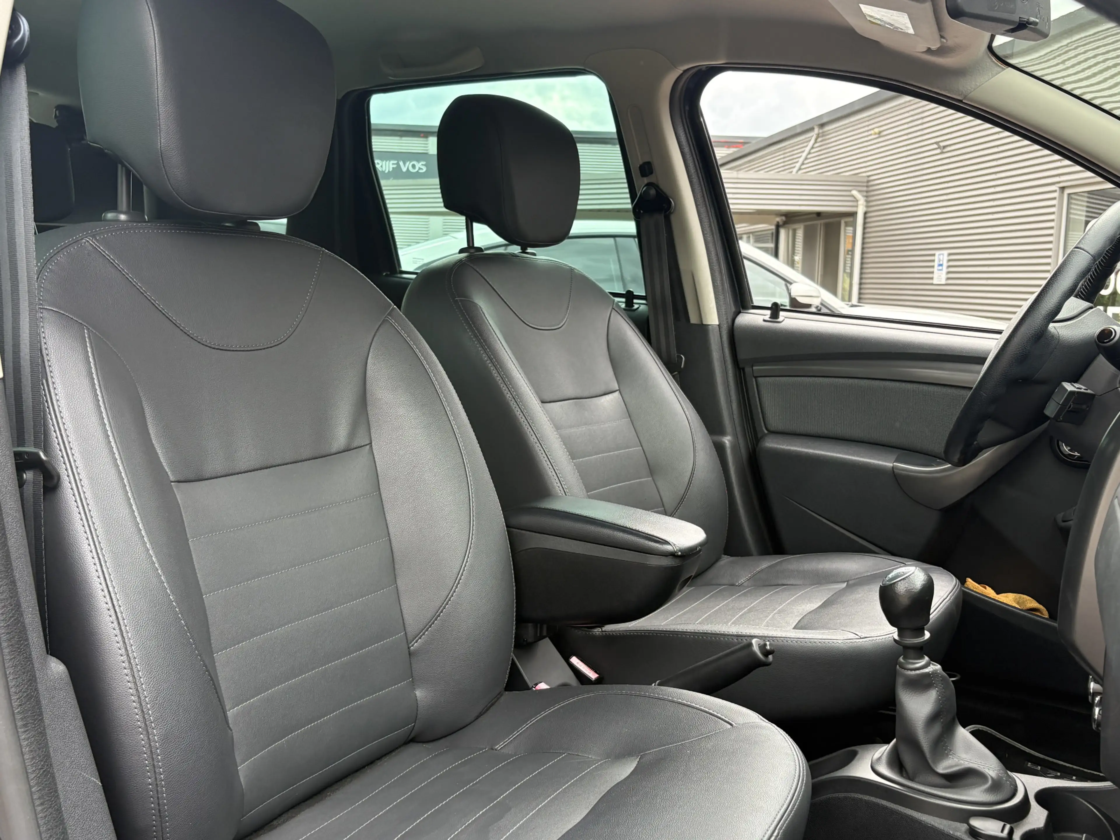 Dacia Duster 1.2 TCe 4x2 Prestige | Navi | Leder | Cruise | Tre — photo 19