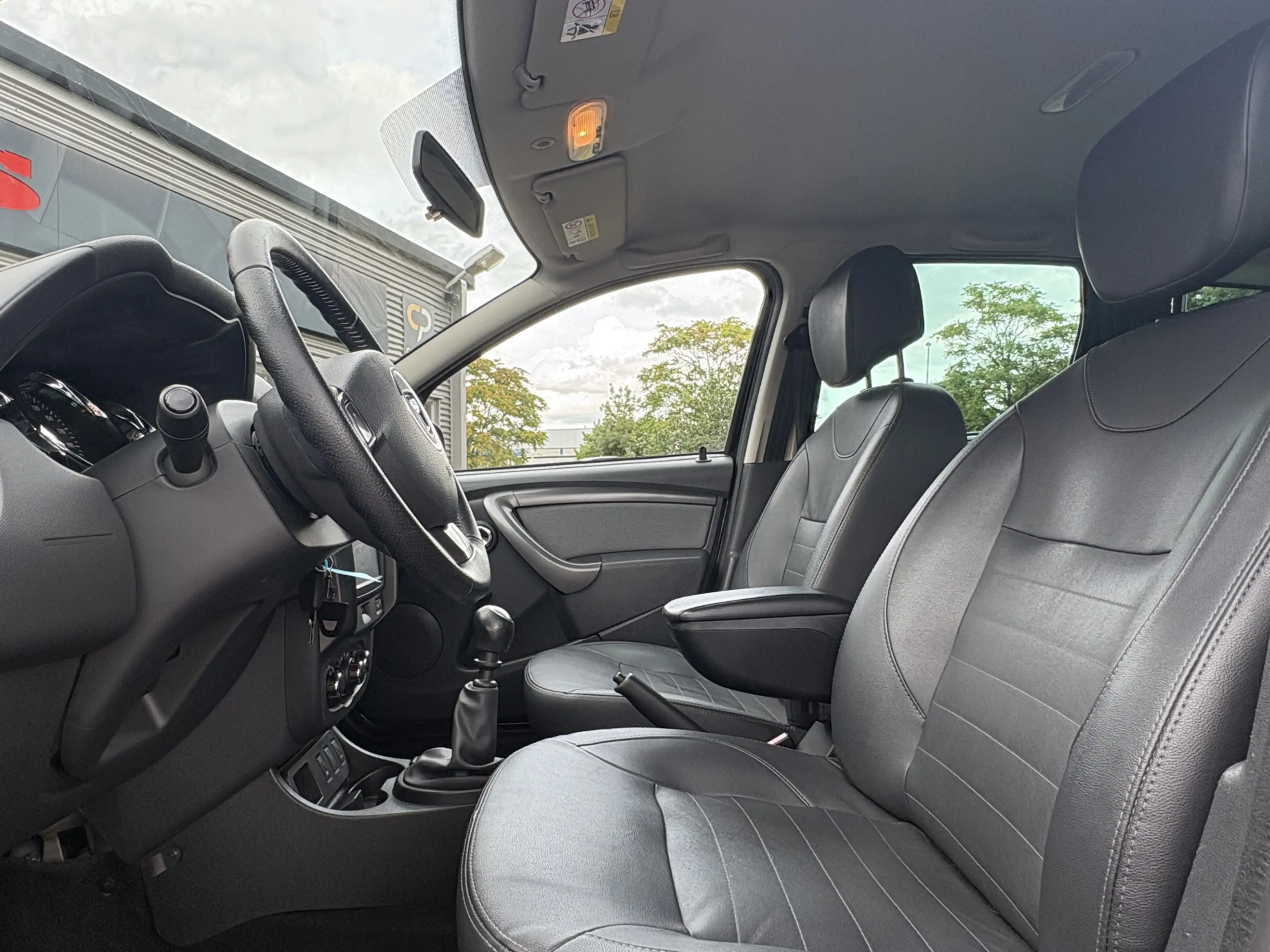 Dacia Duster 1.2 TCe 4x2 Prestige | Navi | Leder | Cruise | Tre — photo 4