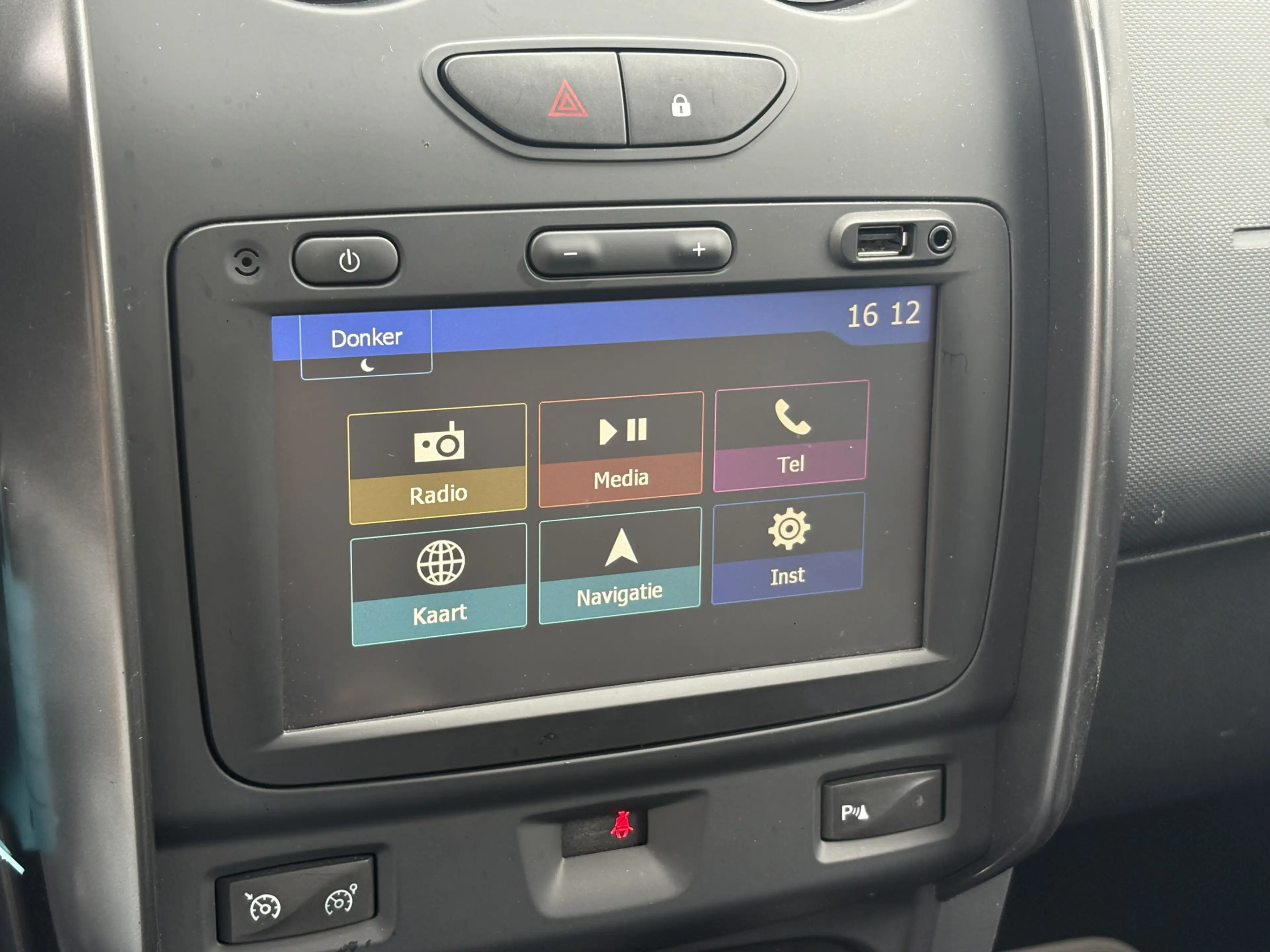 Dacia Duster 1.2 TCe 4x2 Prestige | Navi | Leder | Cruise | Tre — photo 11