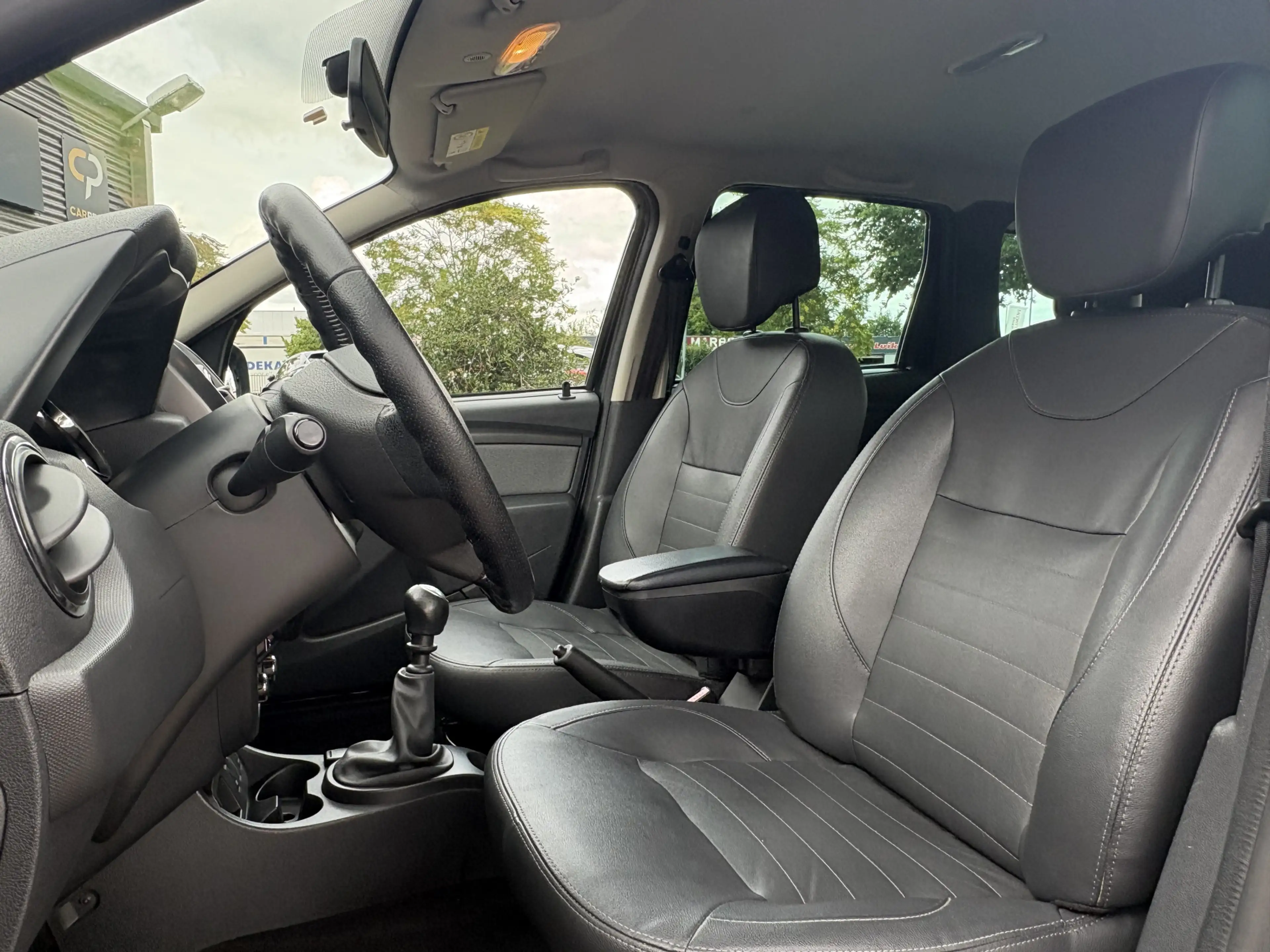 Dacia Duster 1.2 TCe 4x2 Prestige | Navi | Leder | Cruise | Tre — photo 6