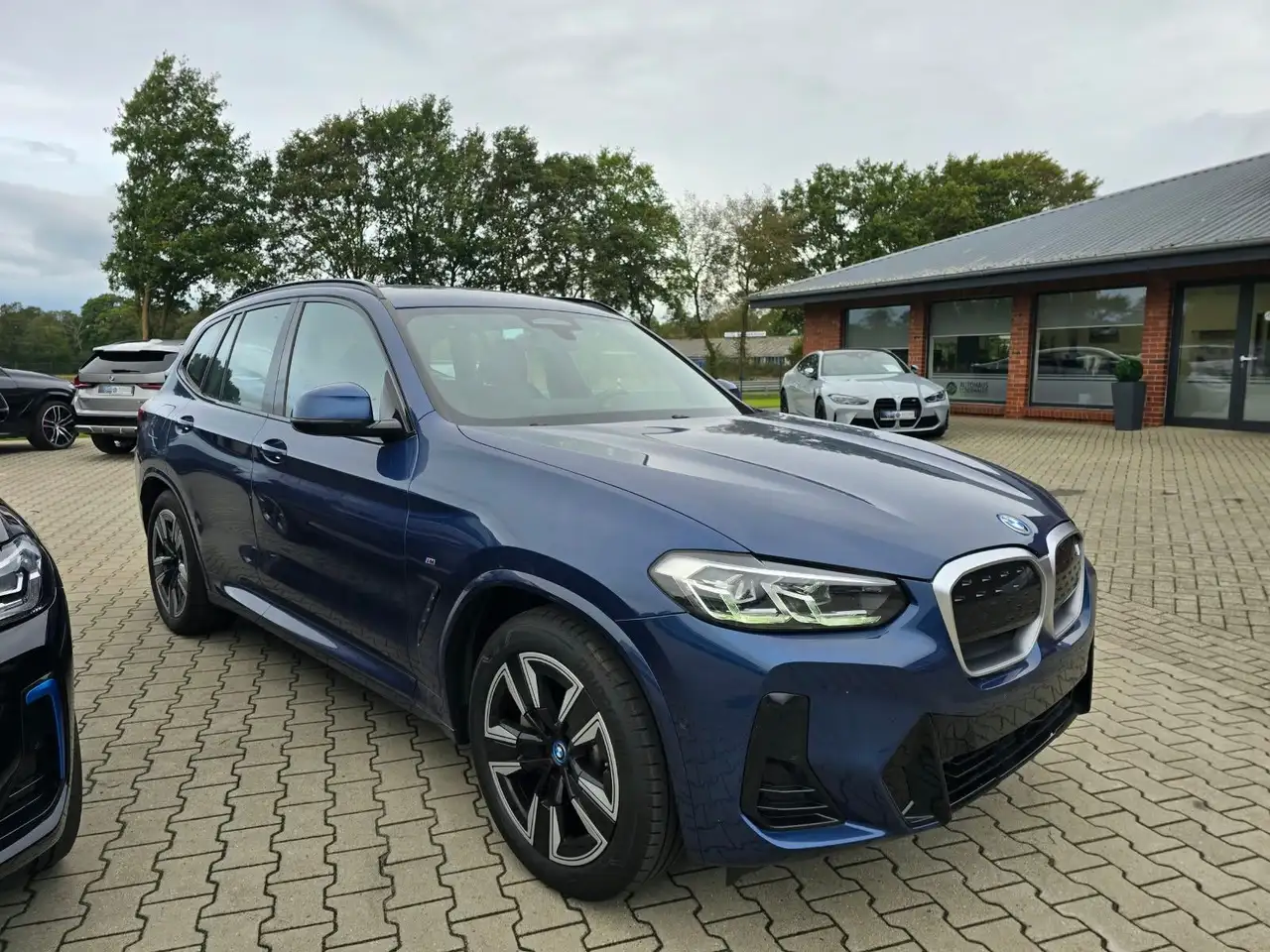 2023 BMW iX3 Inspiring*AHK,Pano,ACC,LC-Prof,ad.LED,RFK, photograph 3
