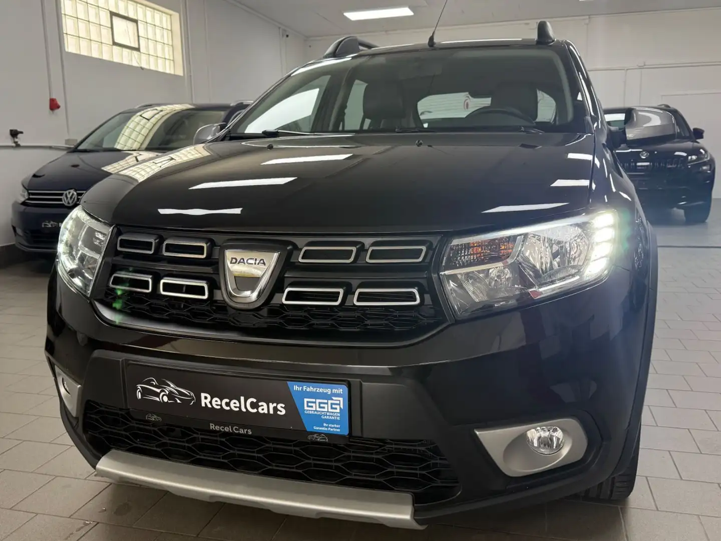 Dacia Sandero II Stepway Prestige*NAVI*LEDER*GARANTIE* Noir - 1
