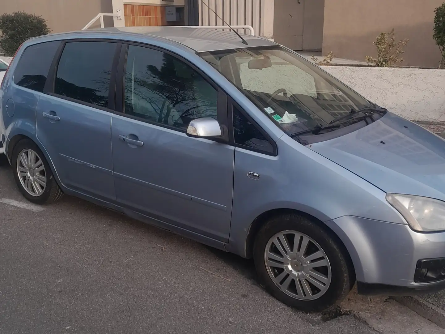 Ford Focus C-Max 1.6 TDCi - 90 Ambiente Šedá - 2