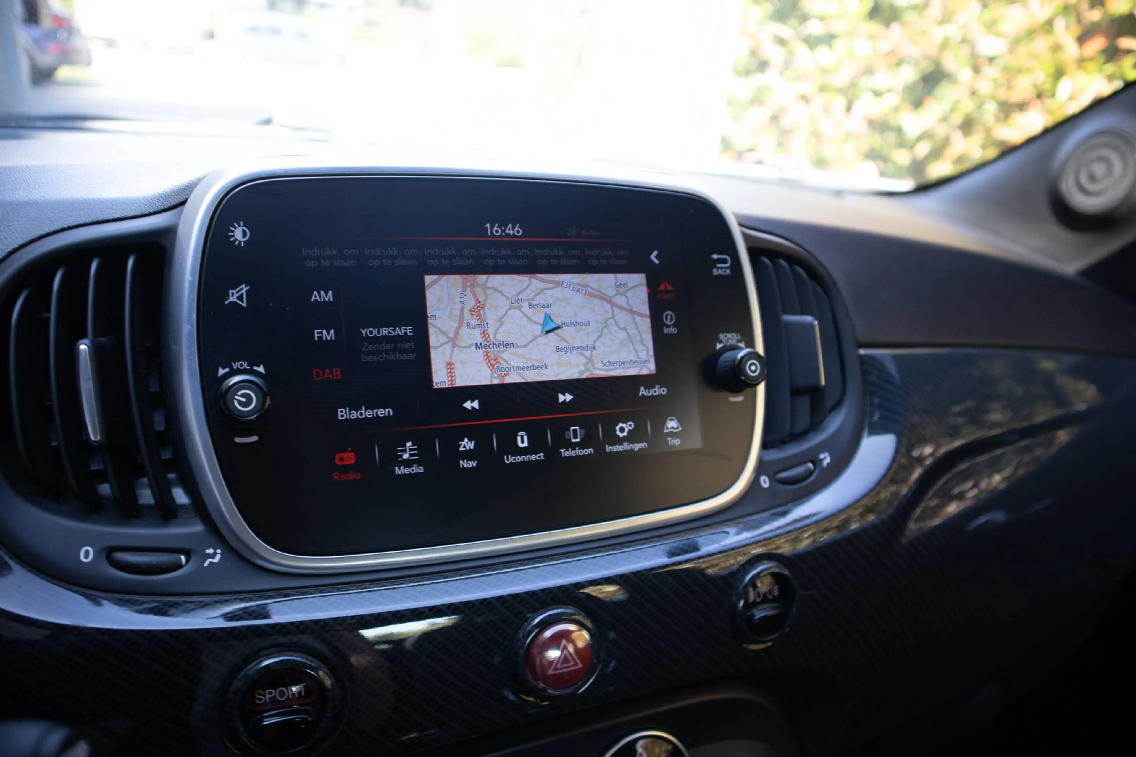Abarth 595 PISTA, XENON, BLUETOOTH, APPLE/ANDROID, AIRCO, PDC — photo 11