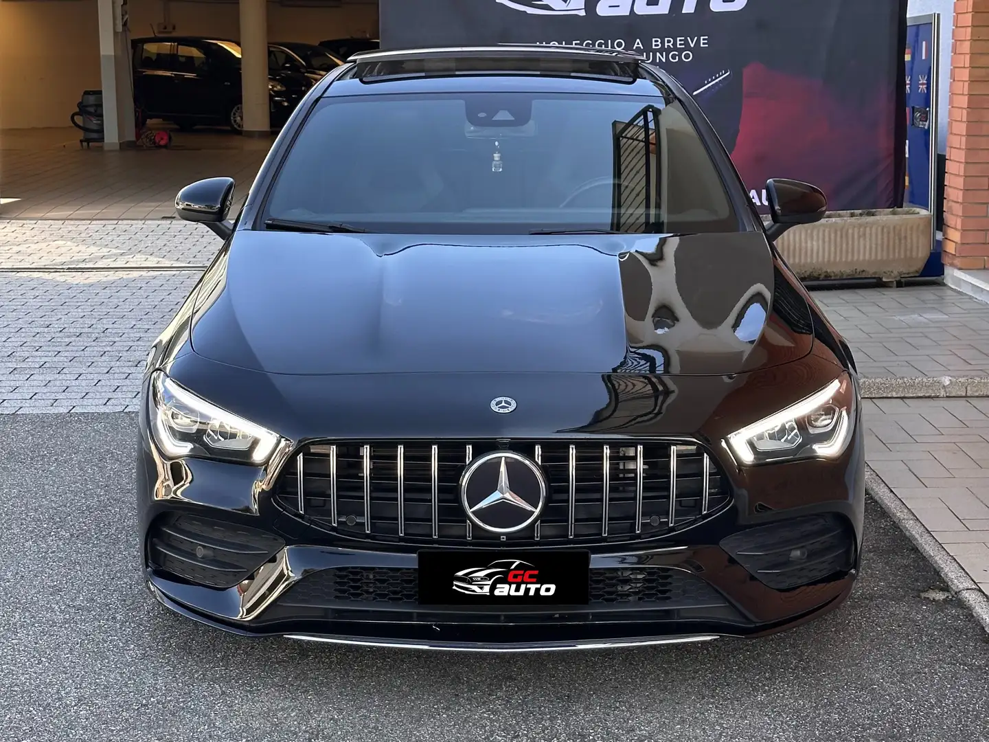 Mercedes-Benz CLA 200 CLA Coupe - C118 Coupe d Premium auto Zwart - 1