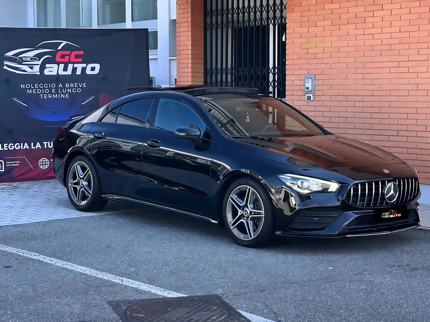 Mercedes-Benz CLA 200 CLA Coupe - C118 Coupe d Premium auto Zwart - 2