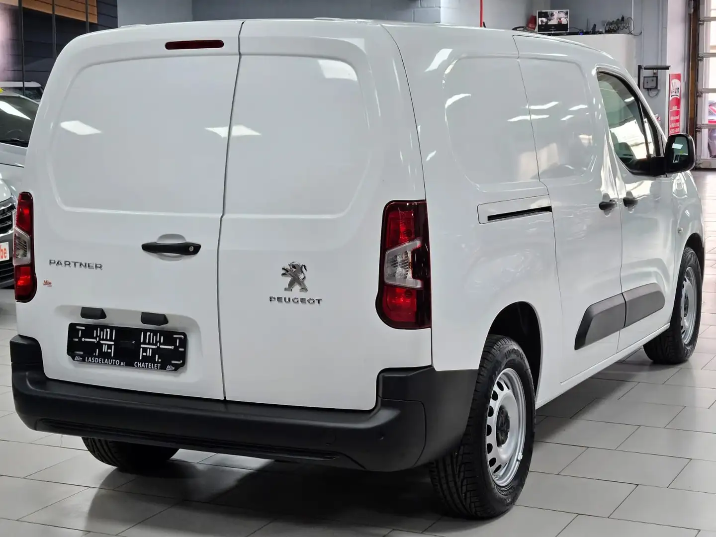 Peugeot Partner 1.5HDi Maxi Long L2 3Places Carplay Cruise Clim Blanc - 2