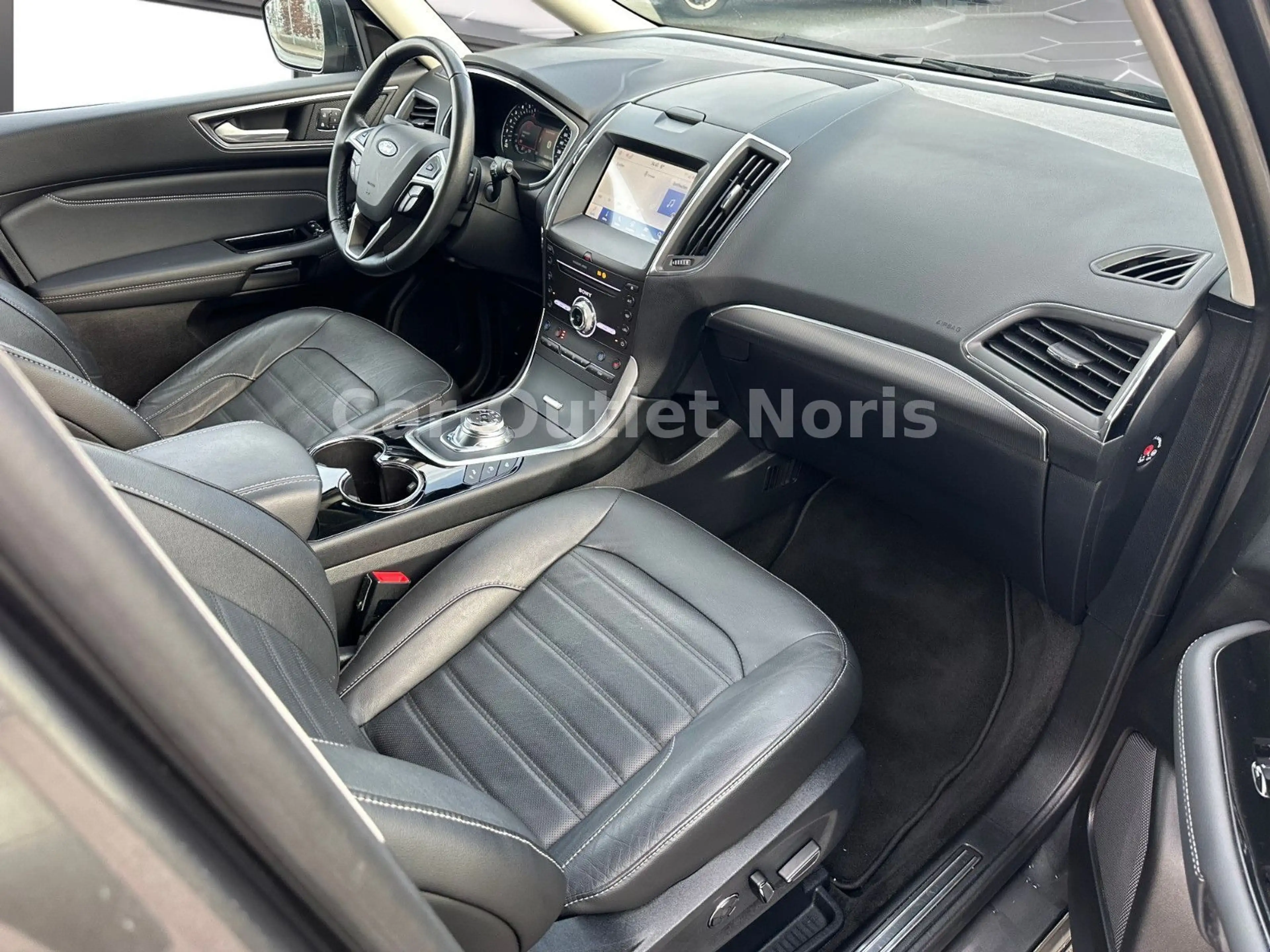 Ford Galaxy Titanium*AHKS*Massage+SBL*LED*ACC*7Sitzer — photo 13