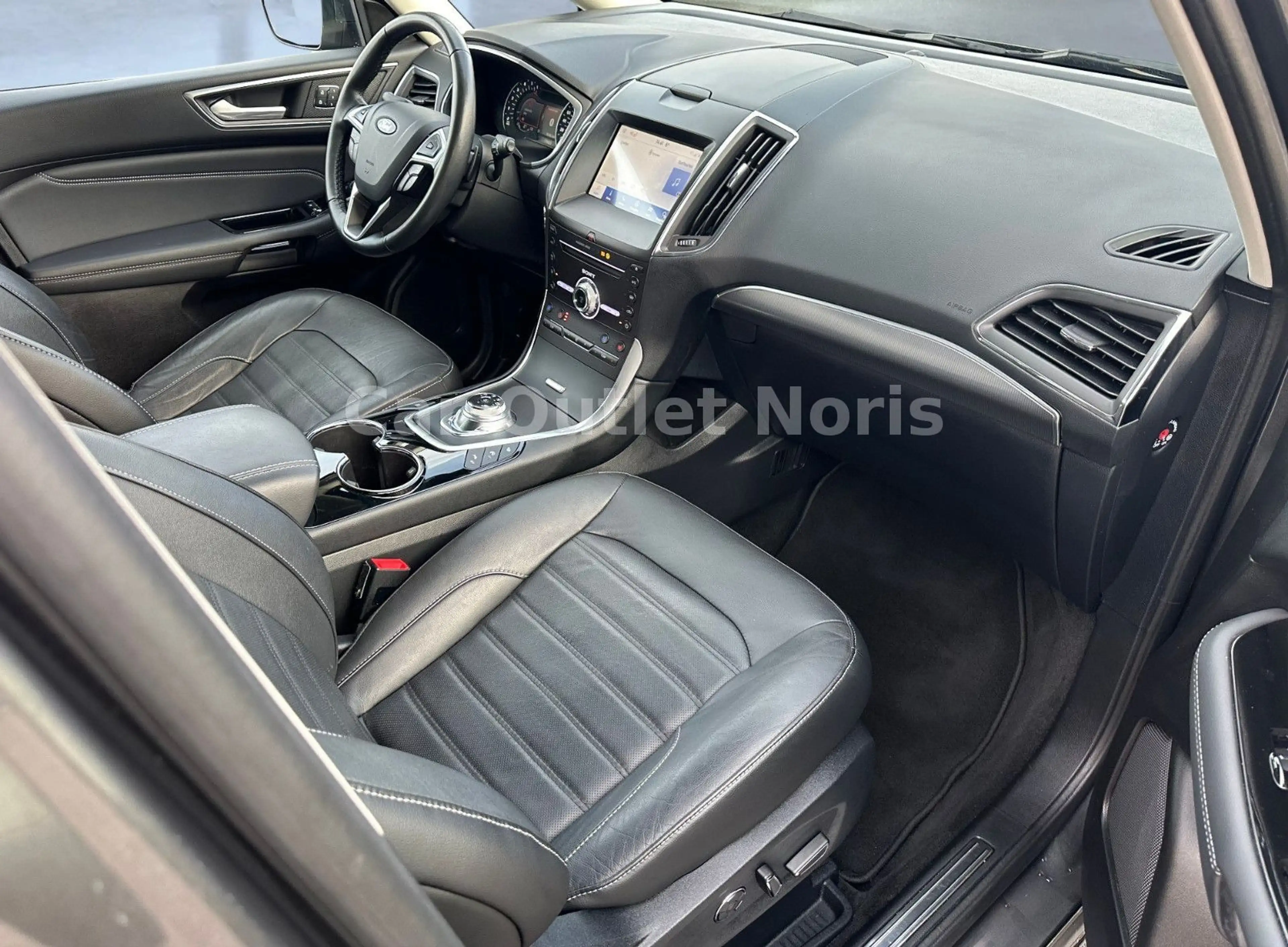 Ford Galaxy Titanium*AHKS*Massage+SBL*LED*ACC*7Sitzer — photo 11