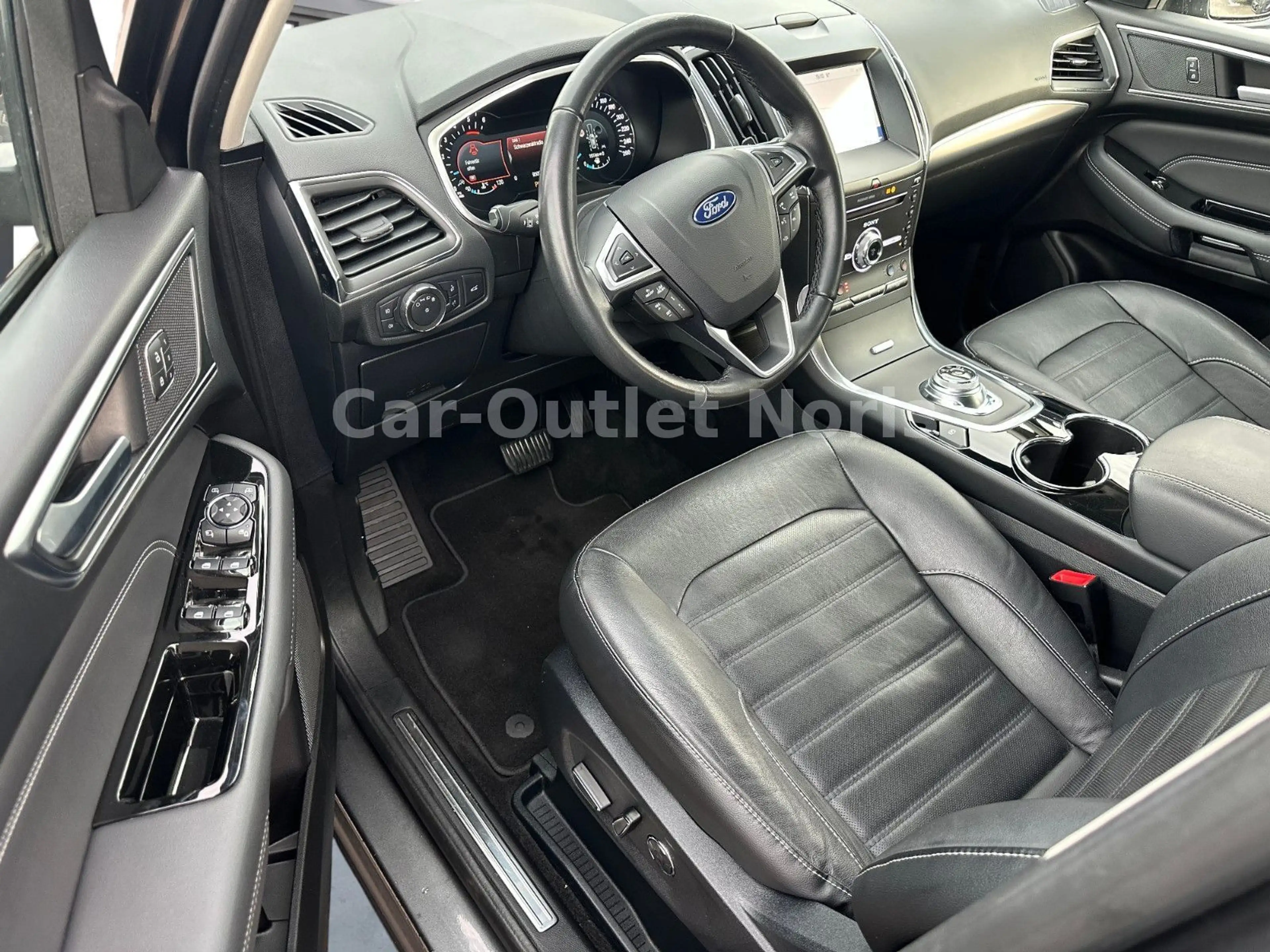 Ford Galaxy Titanium*AHKS*Massage+SBL*LED*ACC*7Sitzer — photo 10