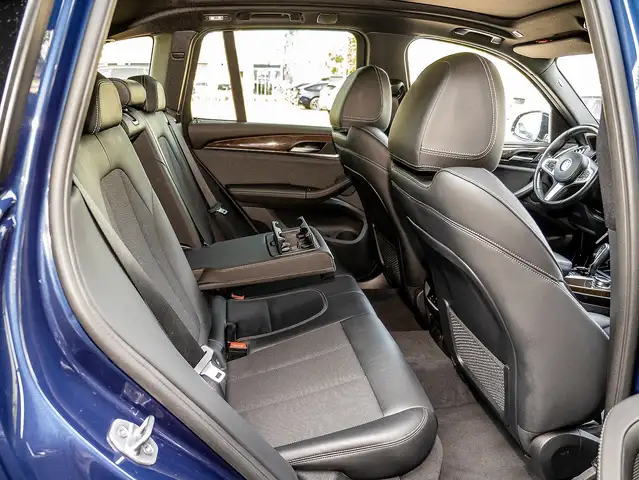 BMW X3 view 17