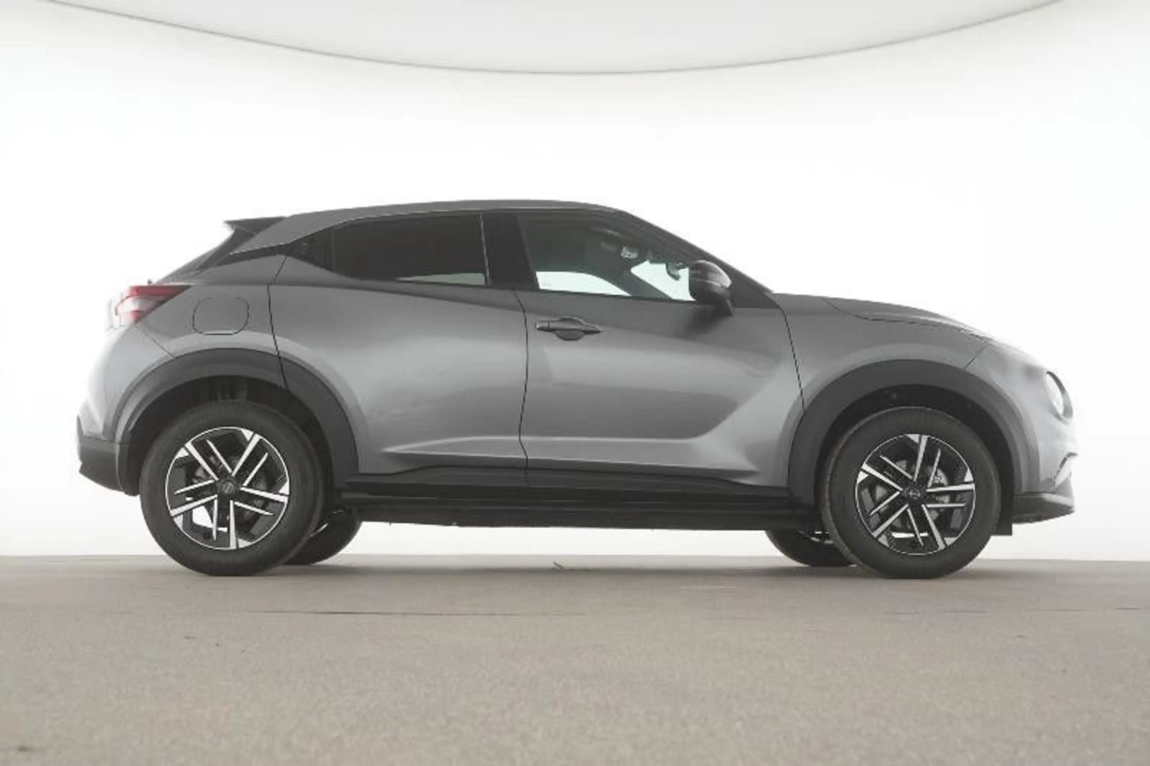 Nissan Juke 1.0 Schaltgetriebe - N-Connecta — photo 11