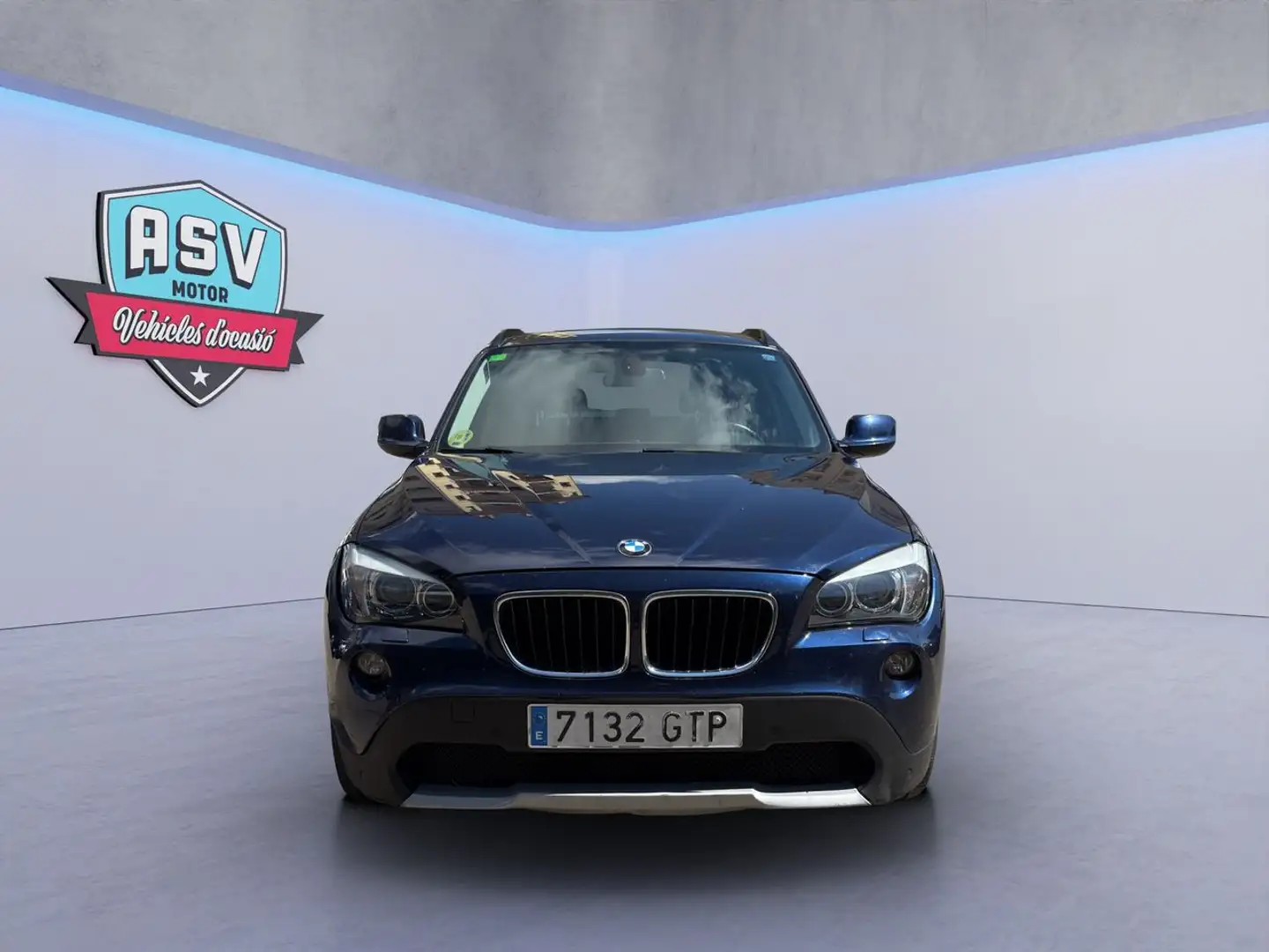 BMW X1 xDrive 20d Синій - 2