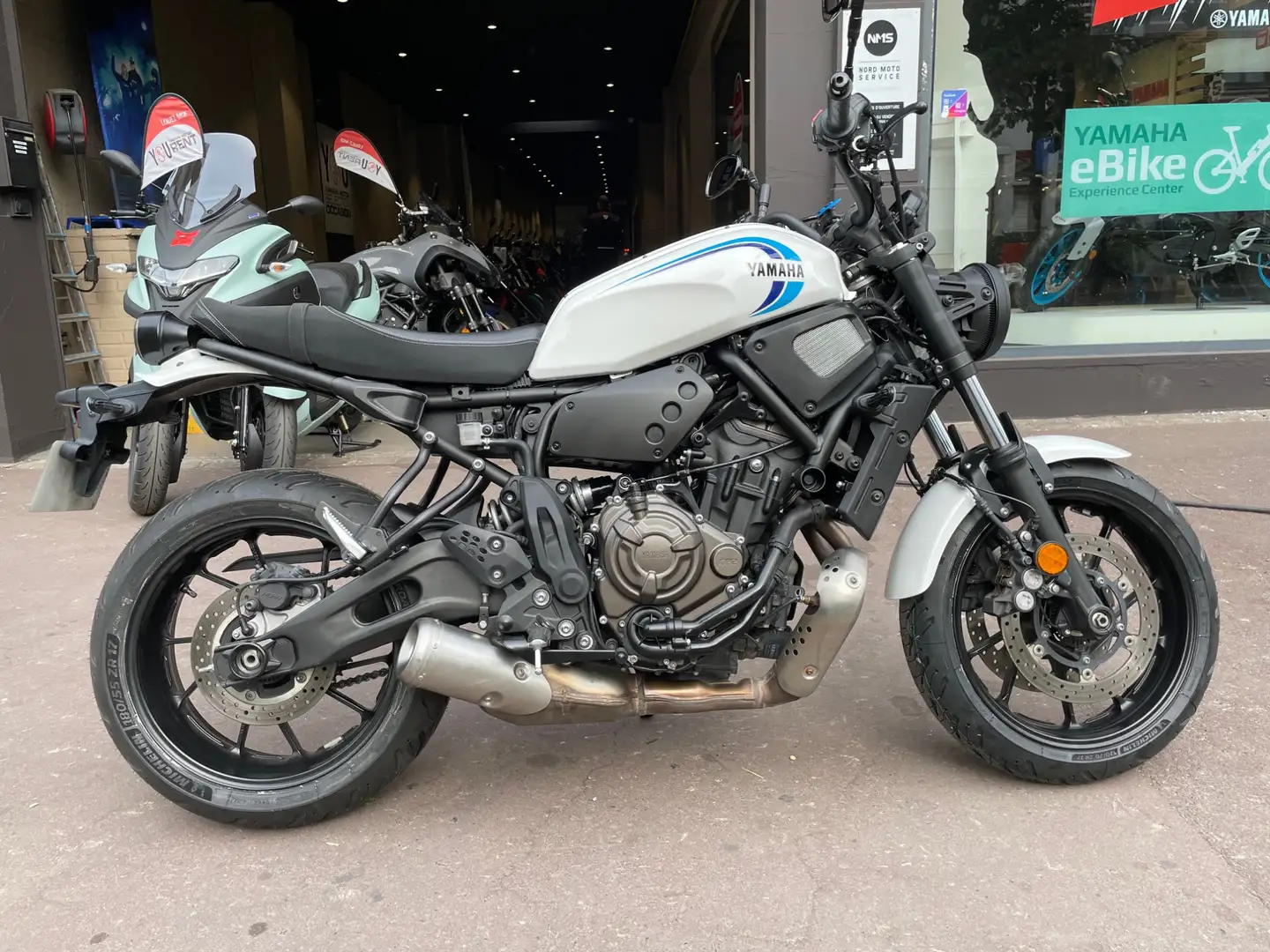 Yamaha XSR 700 Blanc - 1