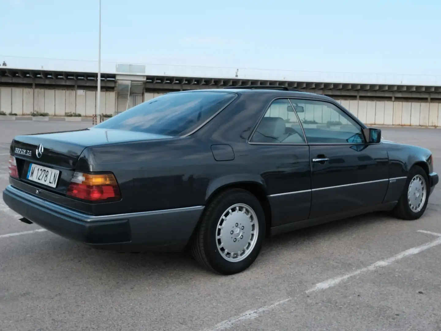 Mercedes-Benz CE 300 300CE-24 Noir - 2