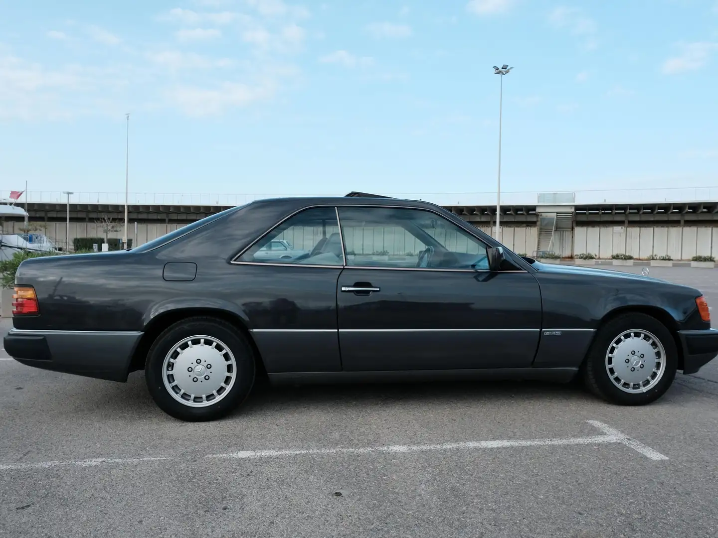 Mercedes-Benz CE 300 300CE-24 Noir - 1