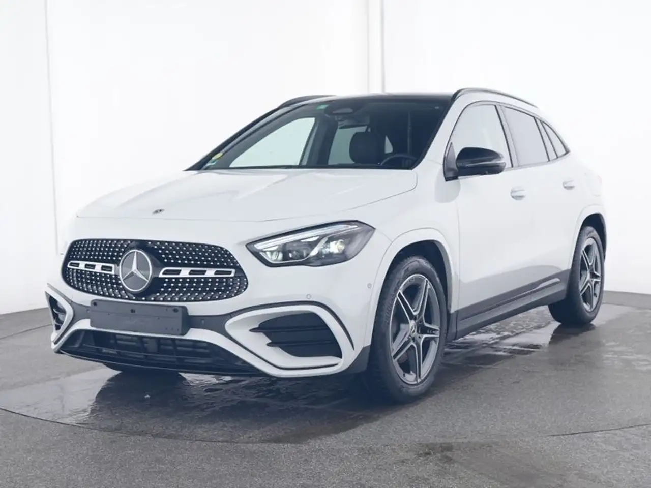 Mercedes-Benz GLA 220