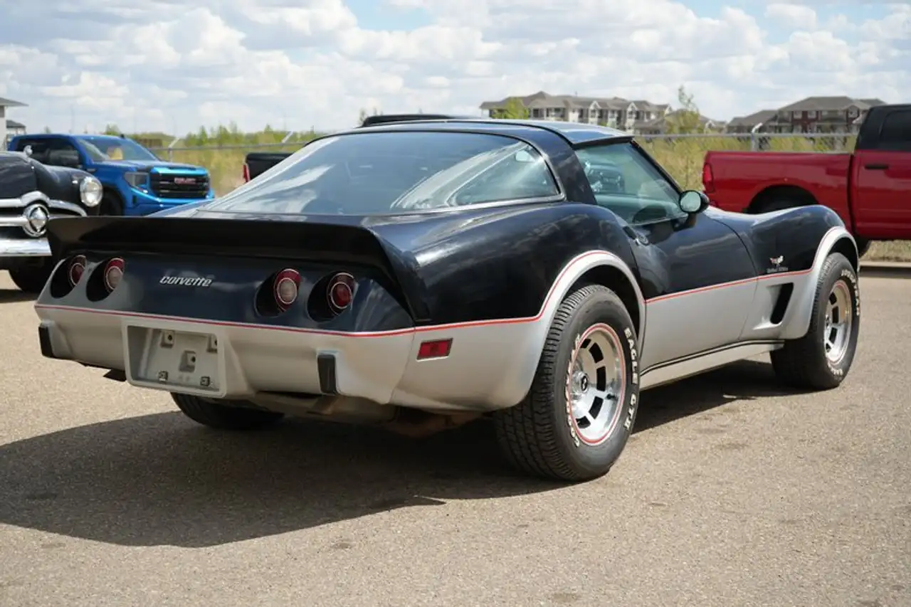 Chevrolet Corvette photo Chevrolet Corvette