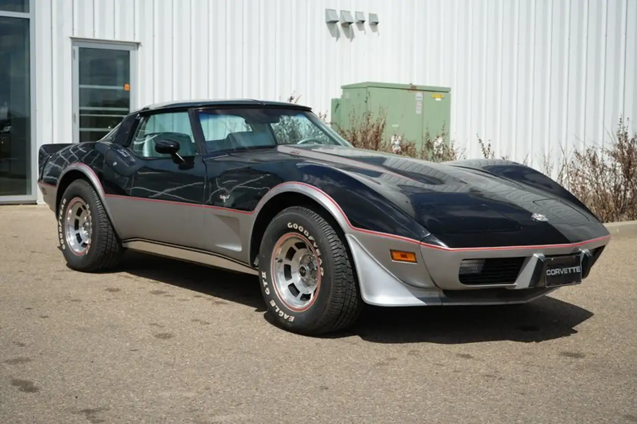 Chevrolet Corvette photo Chevrolet Corvette