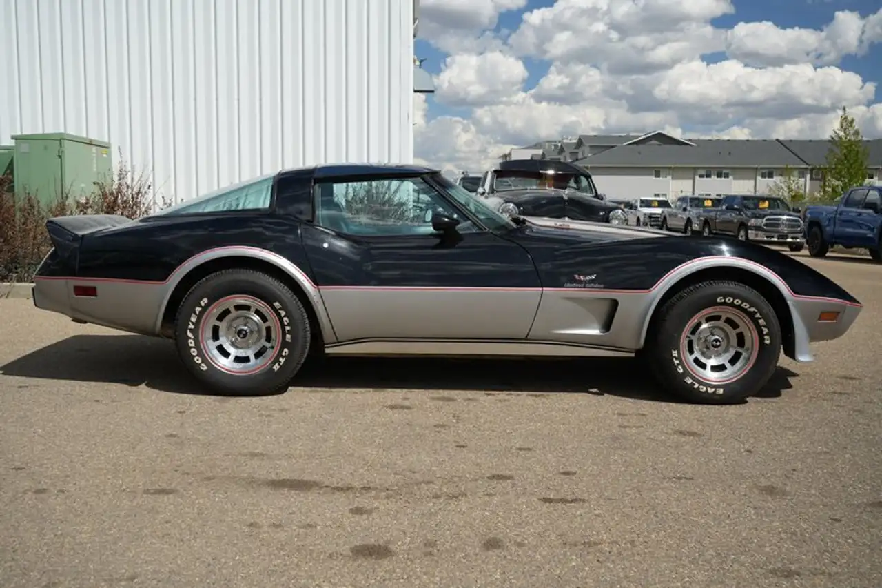 Chevrolet Corvette photo Chevrolet Corvette