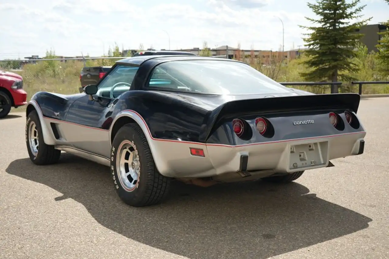 Chevrolet Corvette photo Chevrolet Corvette