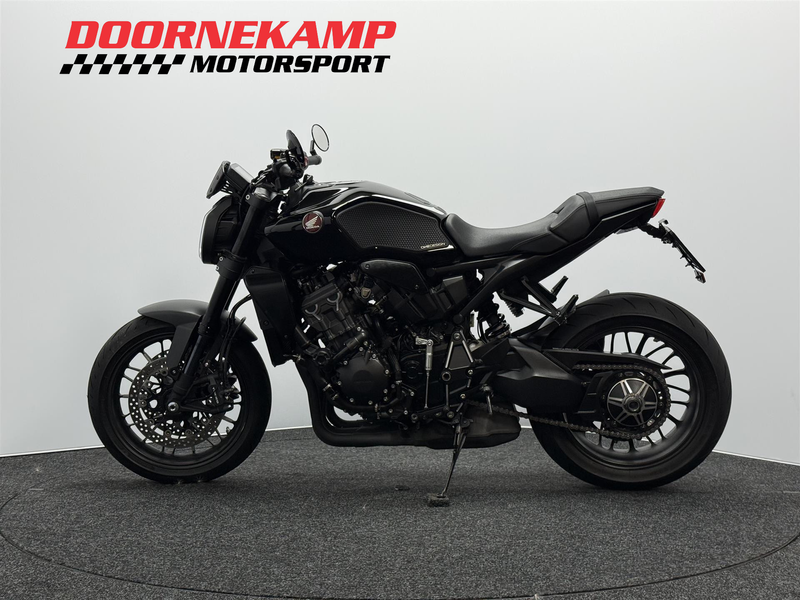 Honda CB 1000 R ABS BLACK EDITION — photo 9