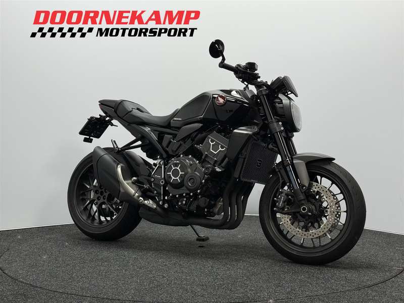 Honda CB 1000 R ABS BLACK EDITION — photo 2
