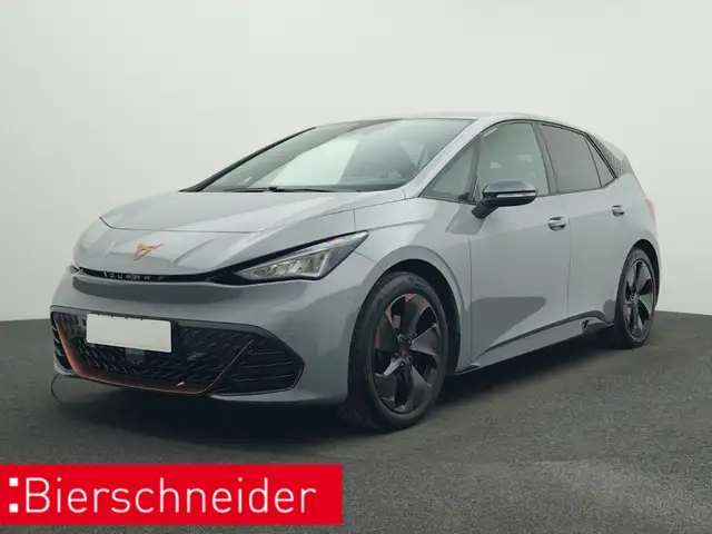 CUPRA Born LED NAVI ACC 19 SHZ KAMERA