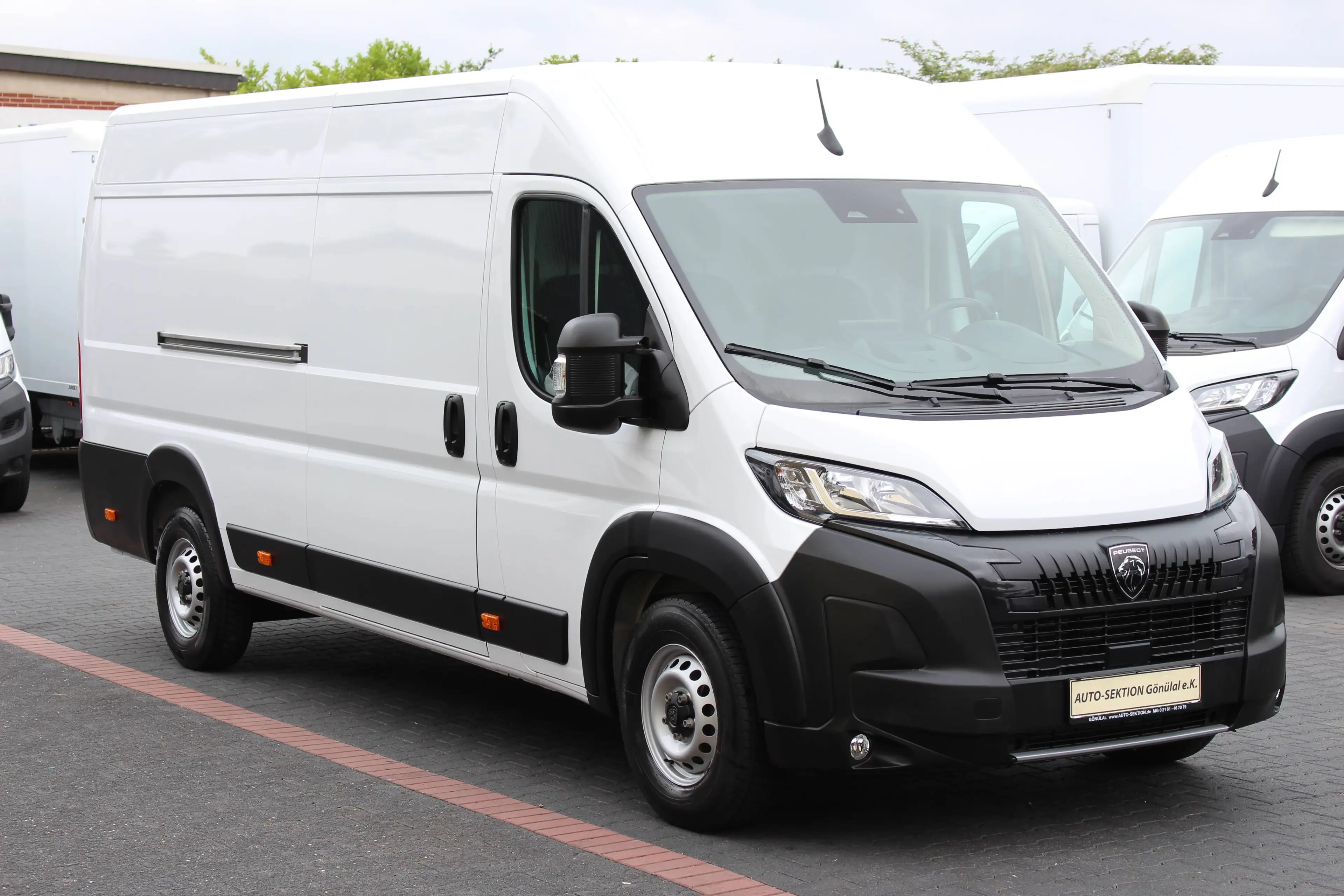 Peugeot Boxer 35 L4H2 140 *Klima*Kamera*Tempo*Navi*Holz