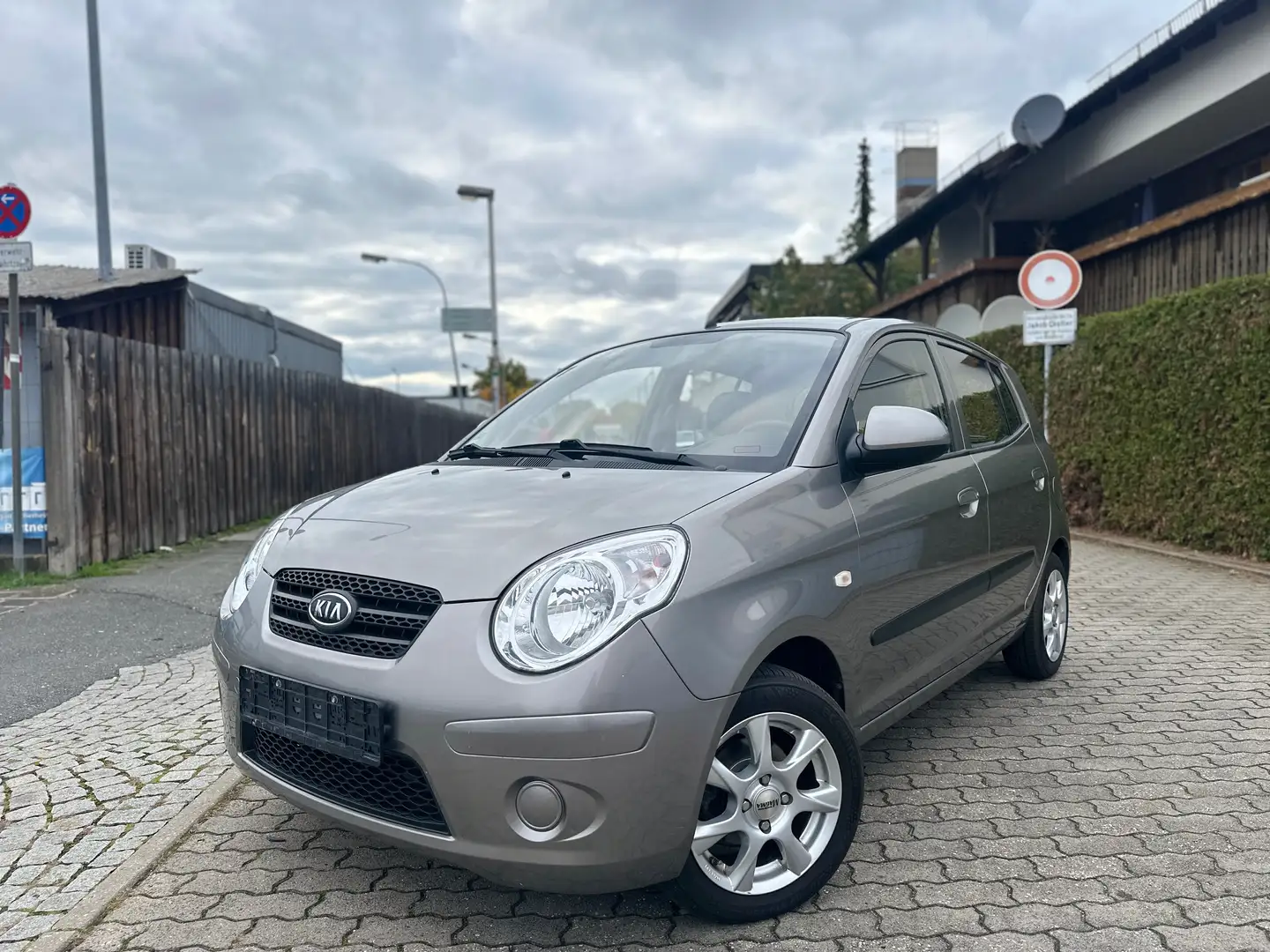 Kia Picanto Picanto 1.0*Teilleder*LM*8-Fach* Gold - 1