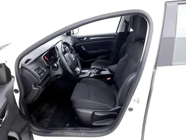 Renault Megane view 10