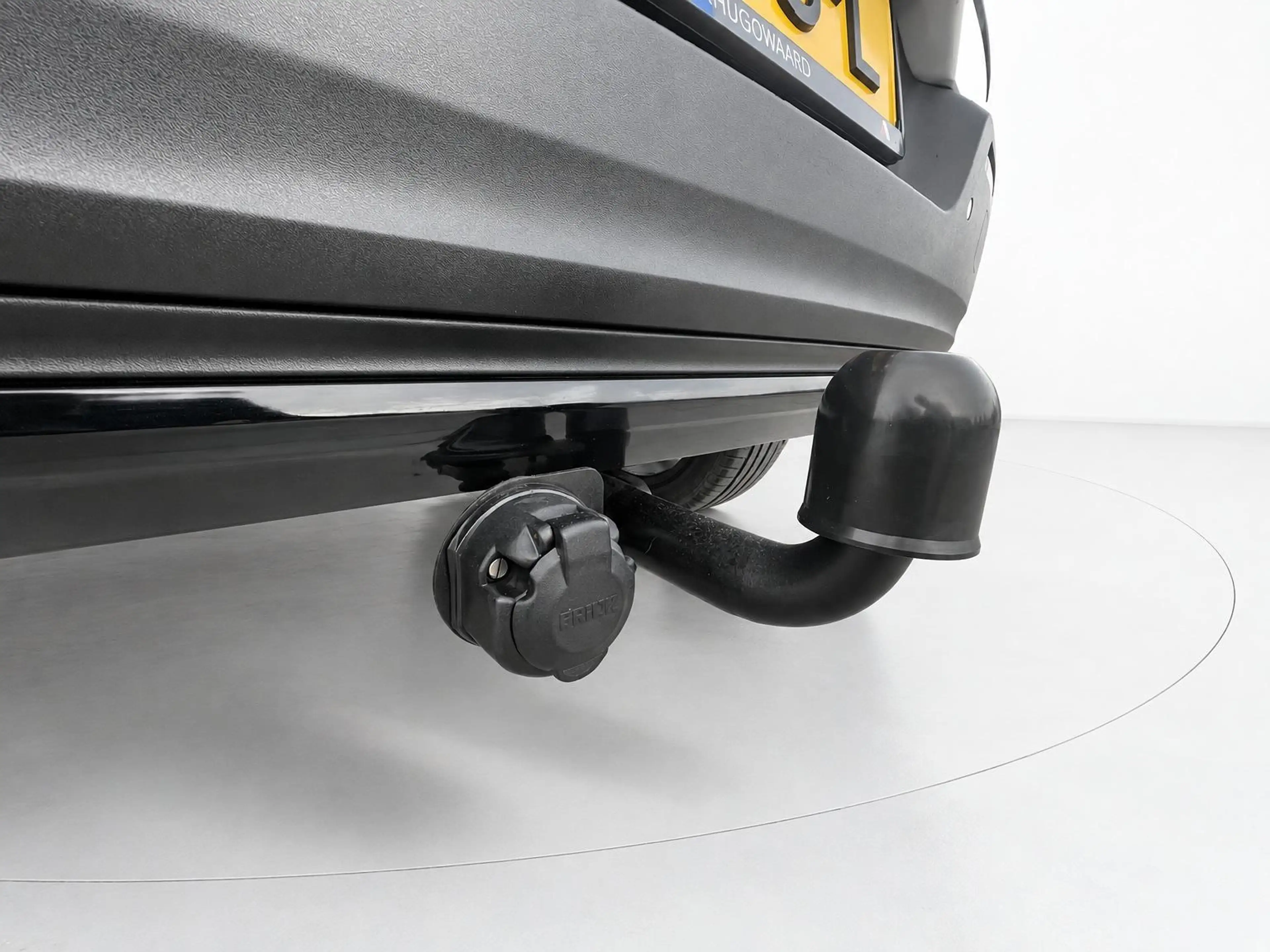 Volvo XC40 2.0 T5 AWD R-Design Intro Edition — photo 23