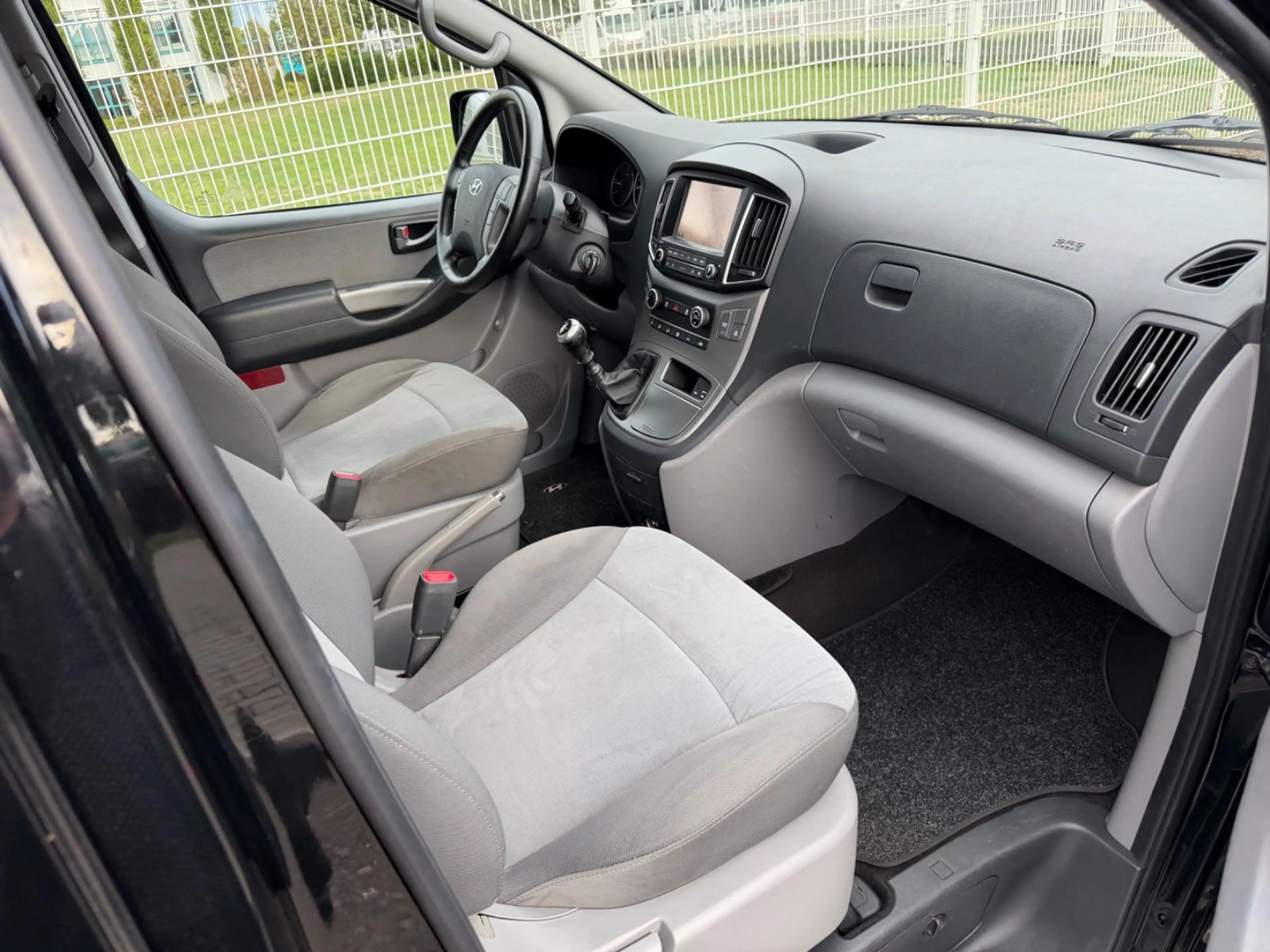 Hyundai H-1 2.5 CRDi Travel Trend Navi/Klima/8-Sitze/AHK — photo 9