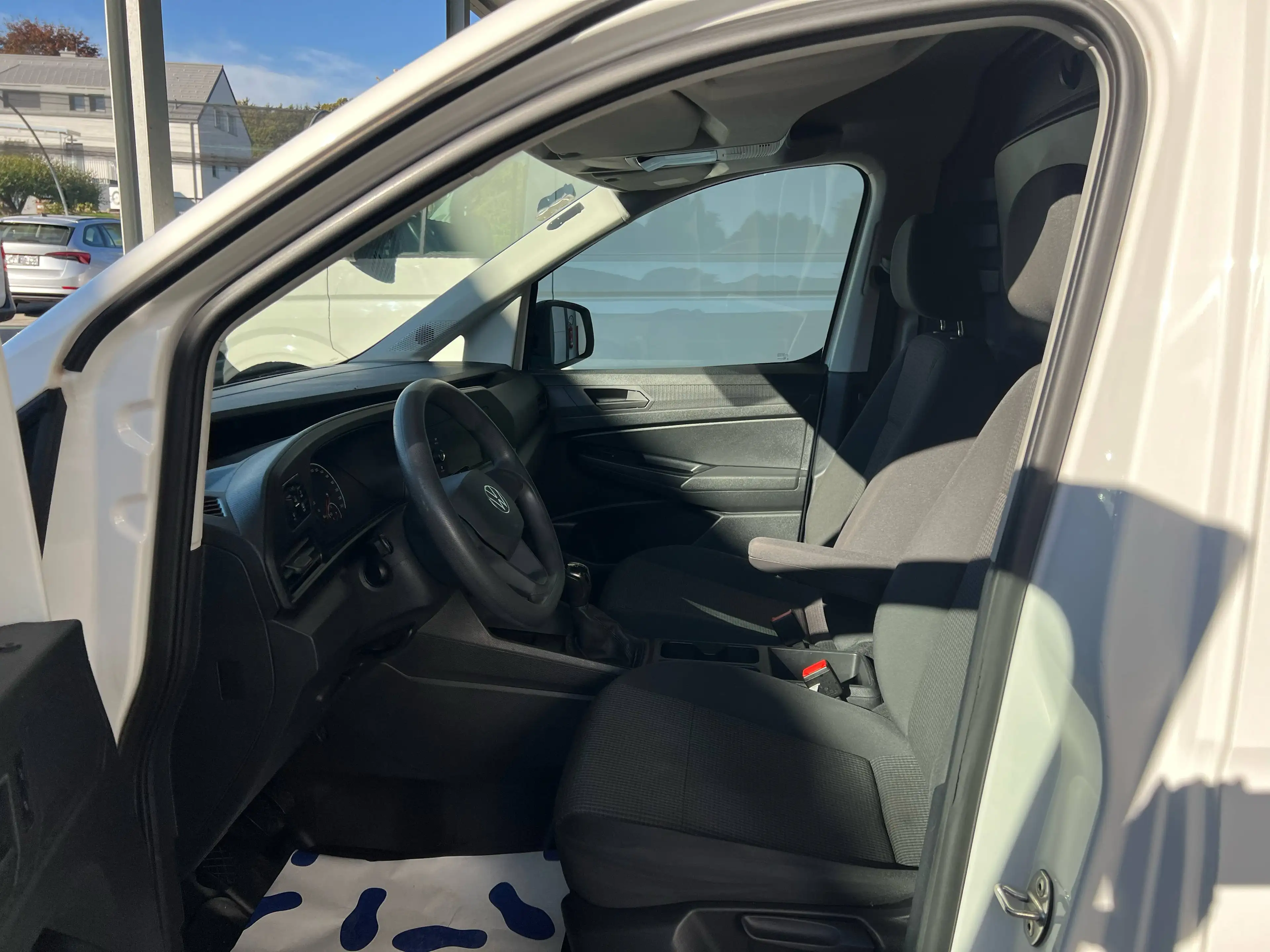 Volkswagen Caddy Cargo 2,0 TDI PARKTR./KLIMA — photo 3