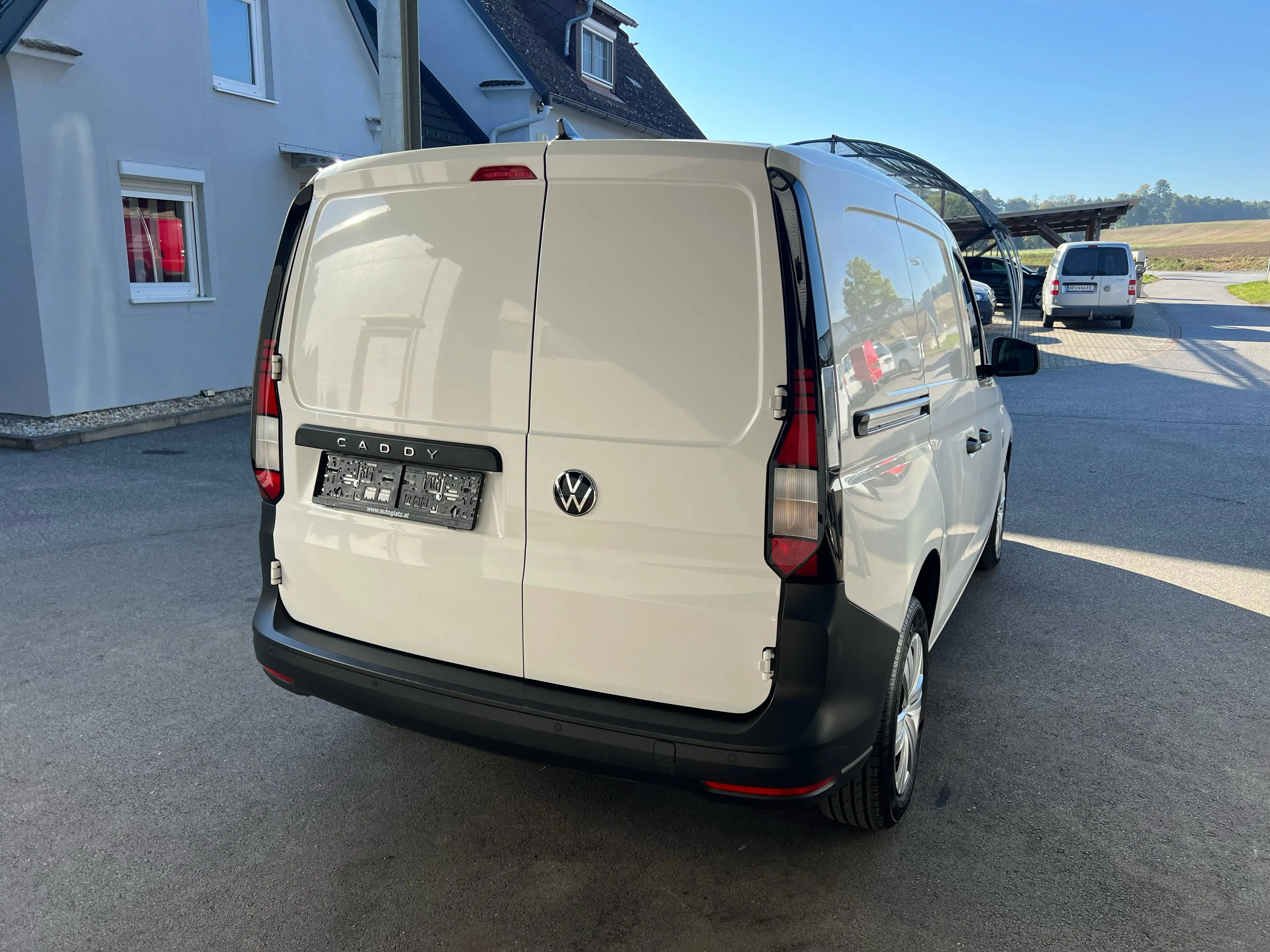 Volkswagen Caddy Cargo 2,0 TDI PARKTR./KLIMA — photo 12