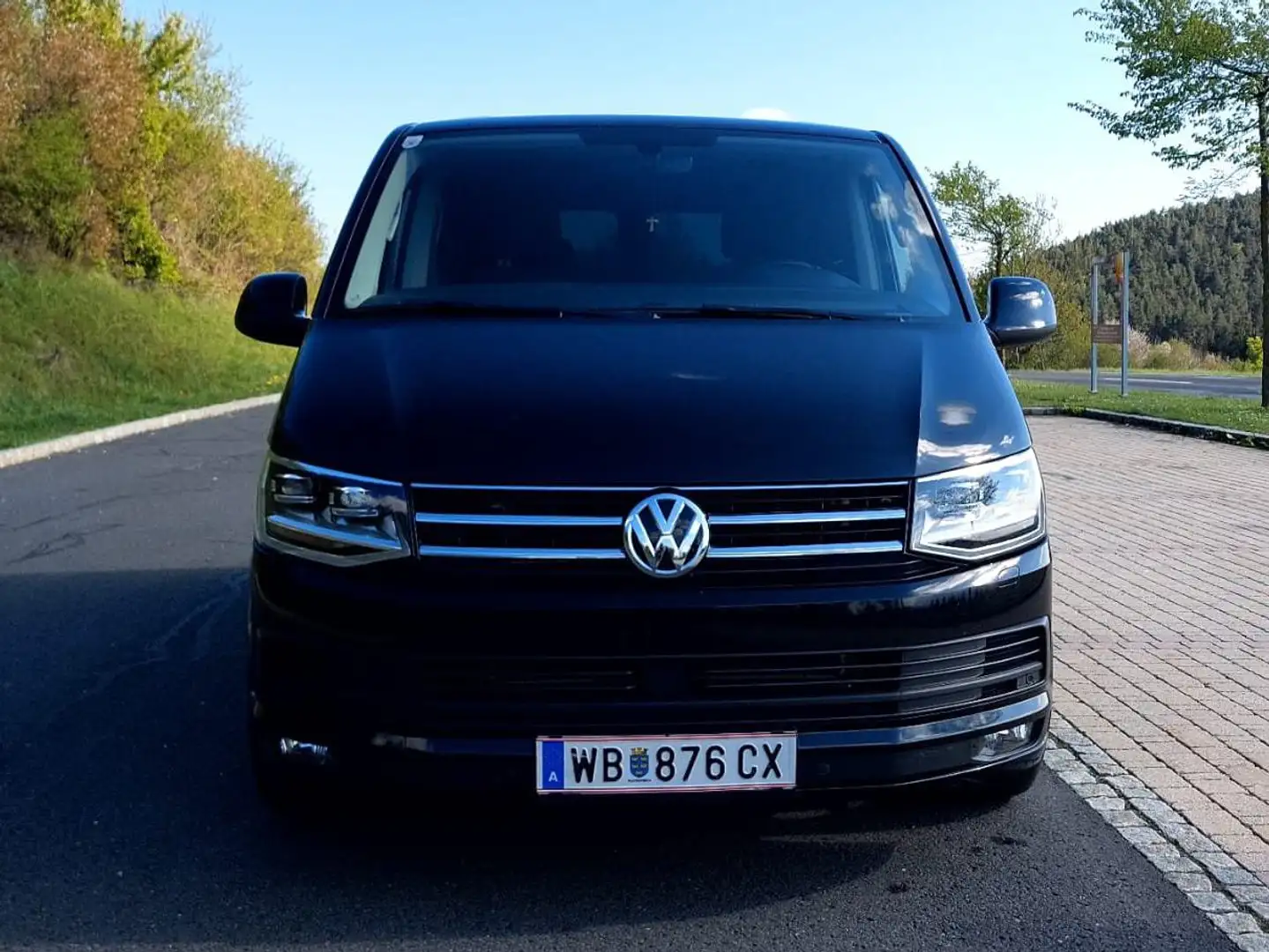 Volkswagen T6 Multivan Multivan Comfortline 2,0 TDI DSG Comfortline Schwarz - 2