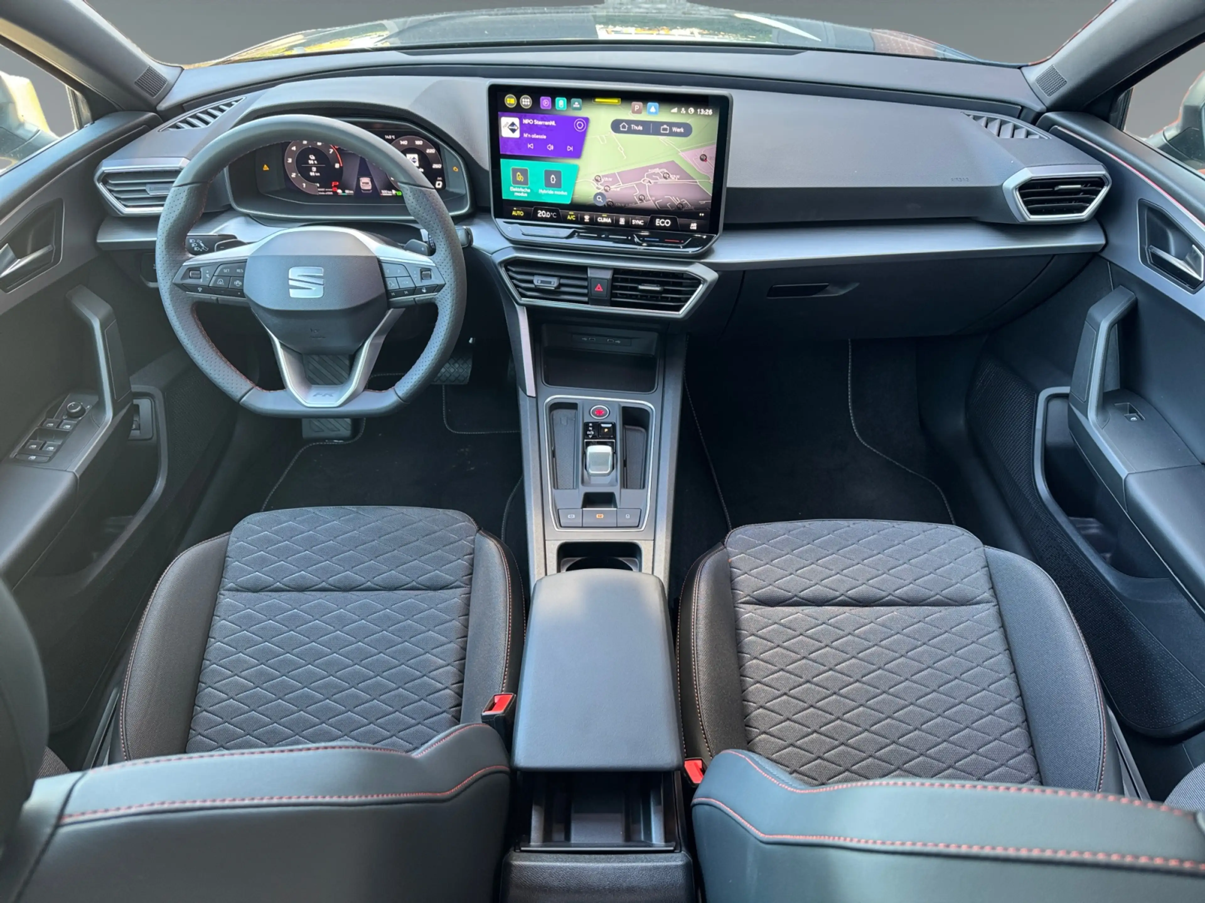 SEAT Leon e-Hybrid Sportstourer 1.5 TSI 204pk DSG FR Business | Trave — photo 7