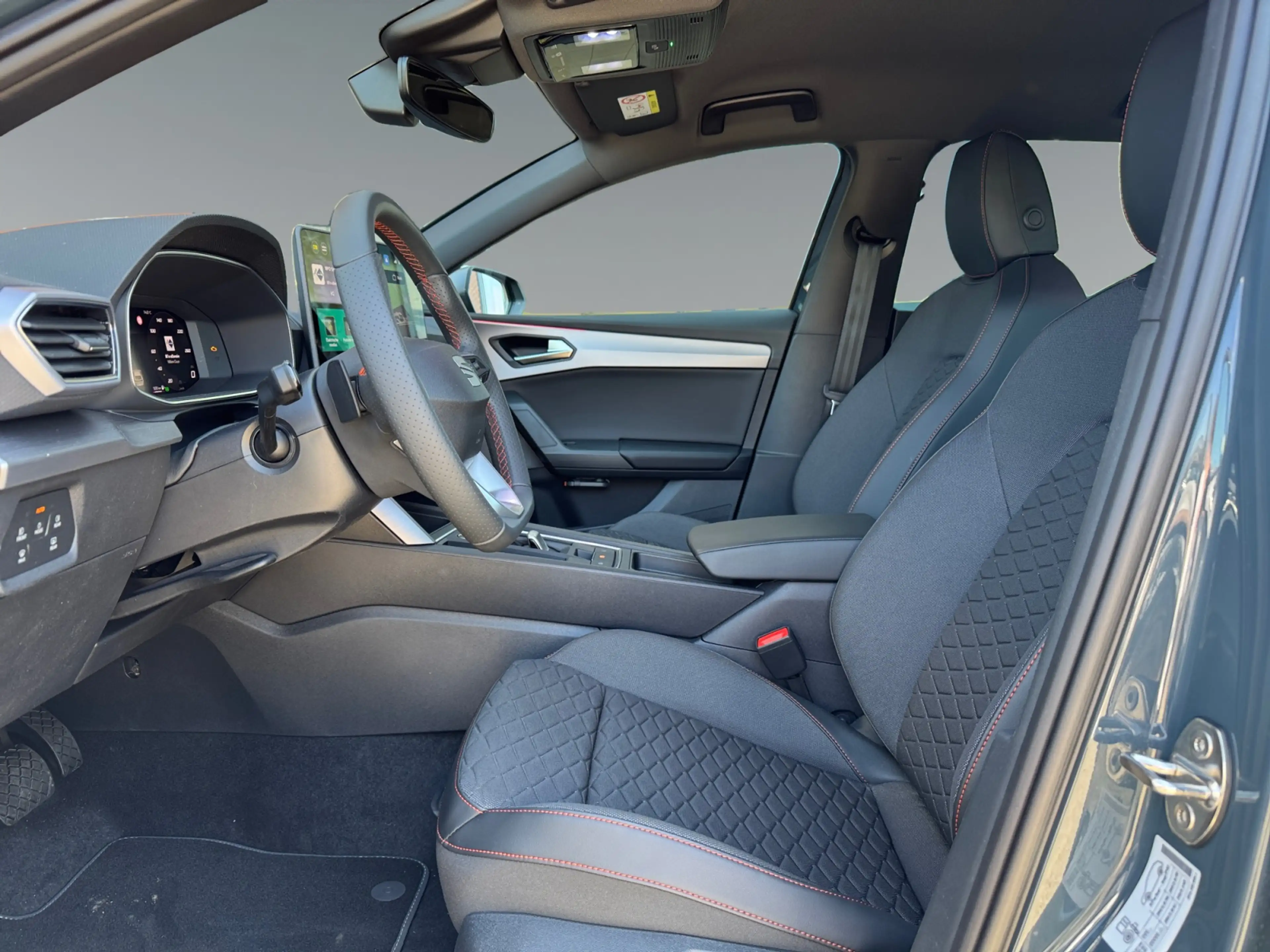 SEAT Leon e-Hybrid Sportstourer 1.5 TSI 204pk DSG FR Business | Trave — photo 8