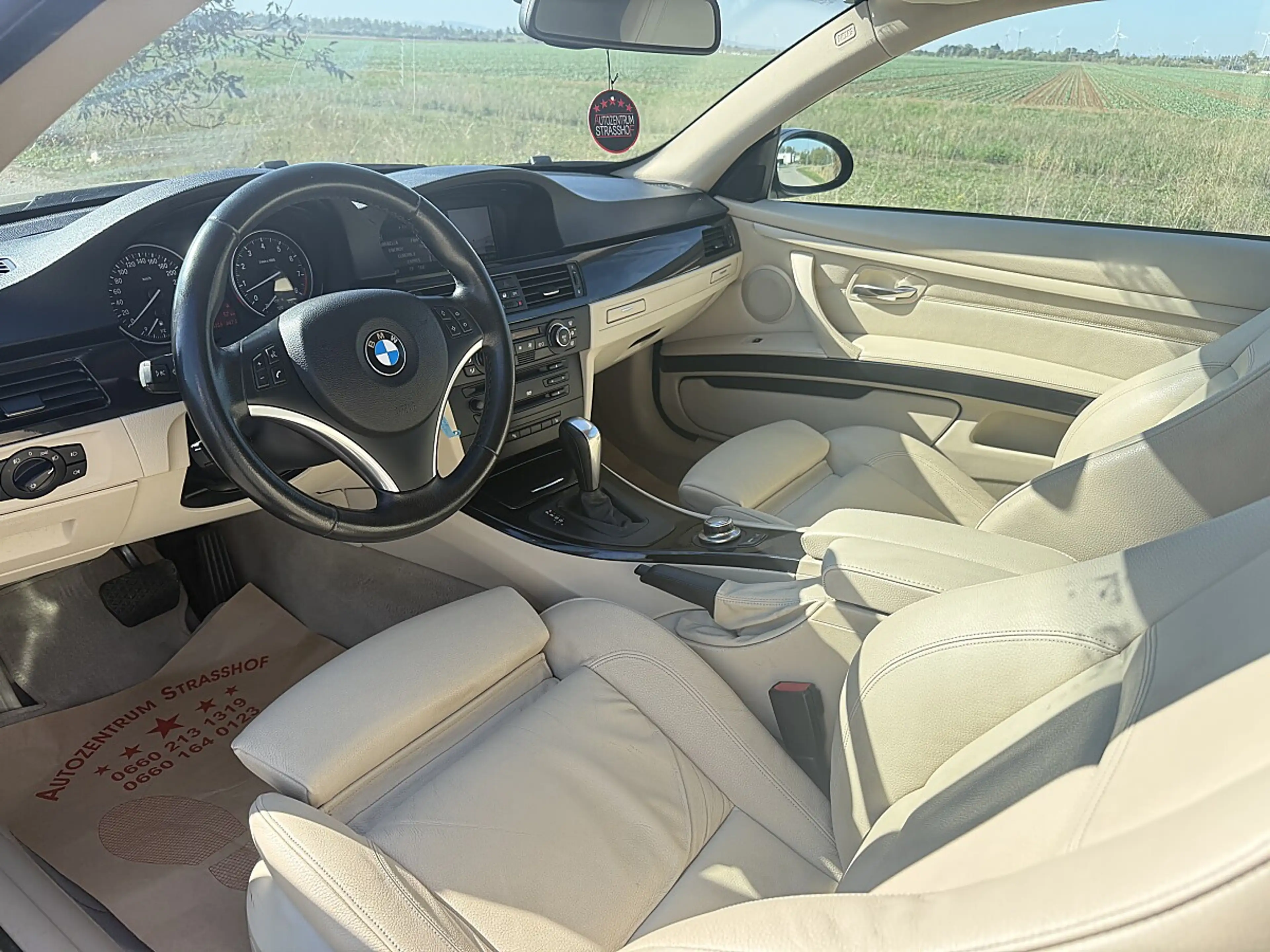 BMW 335 i Coupé — photo 6