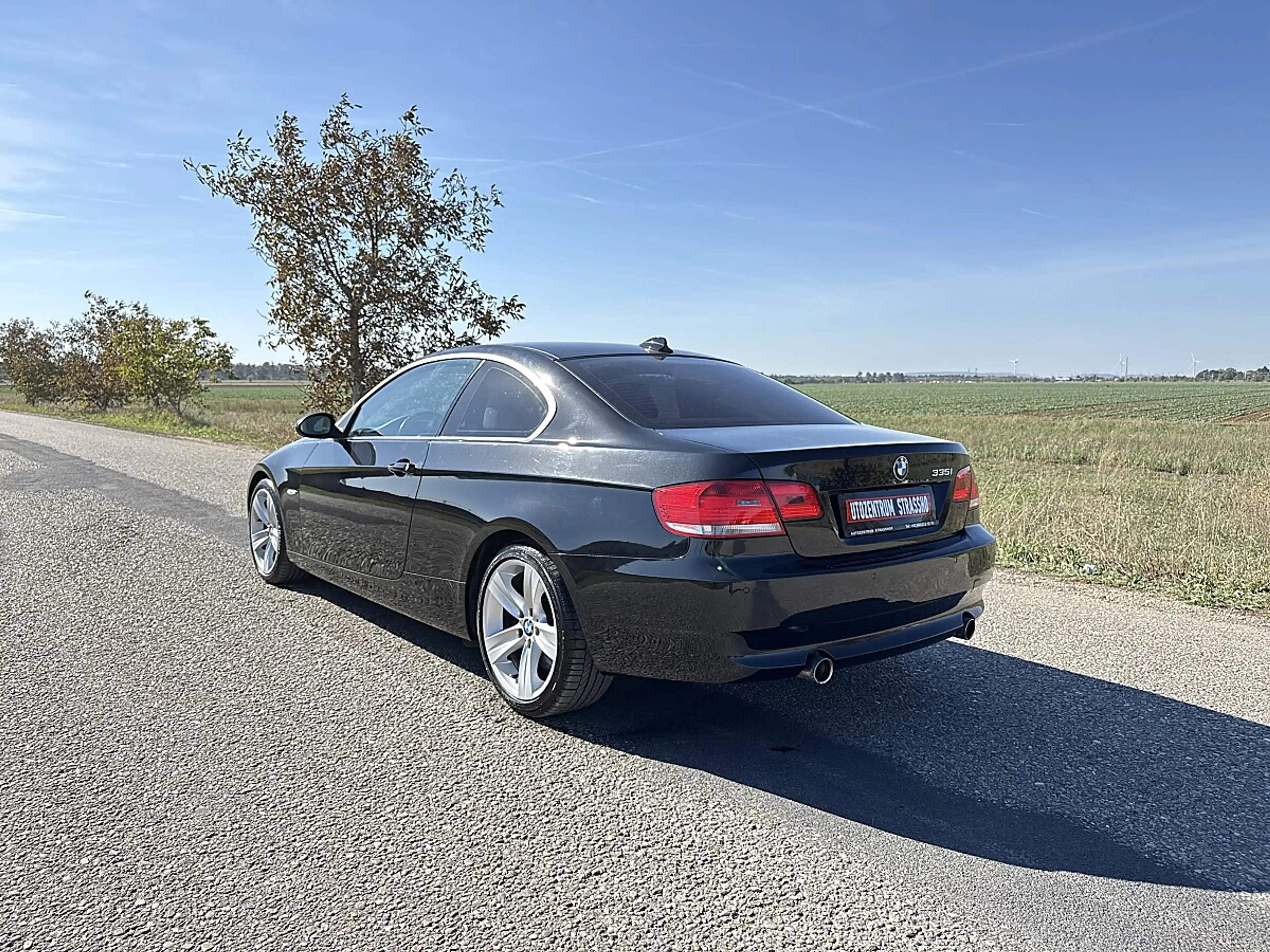BMW 335 i Coupé — photo 5