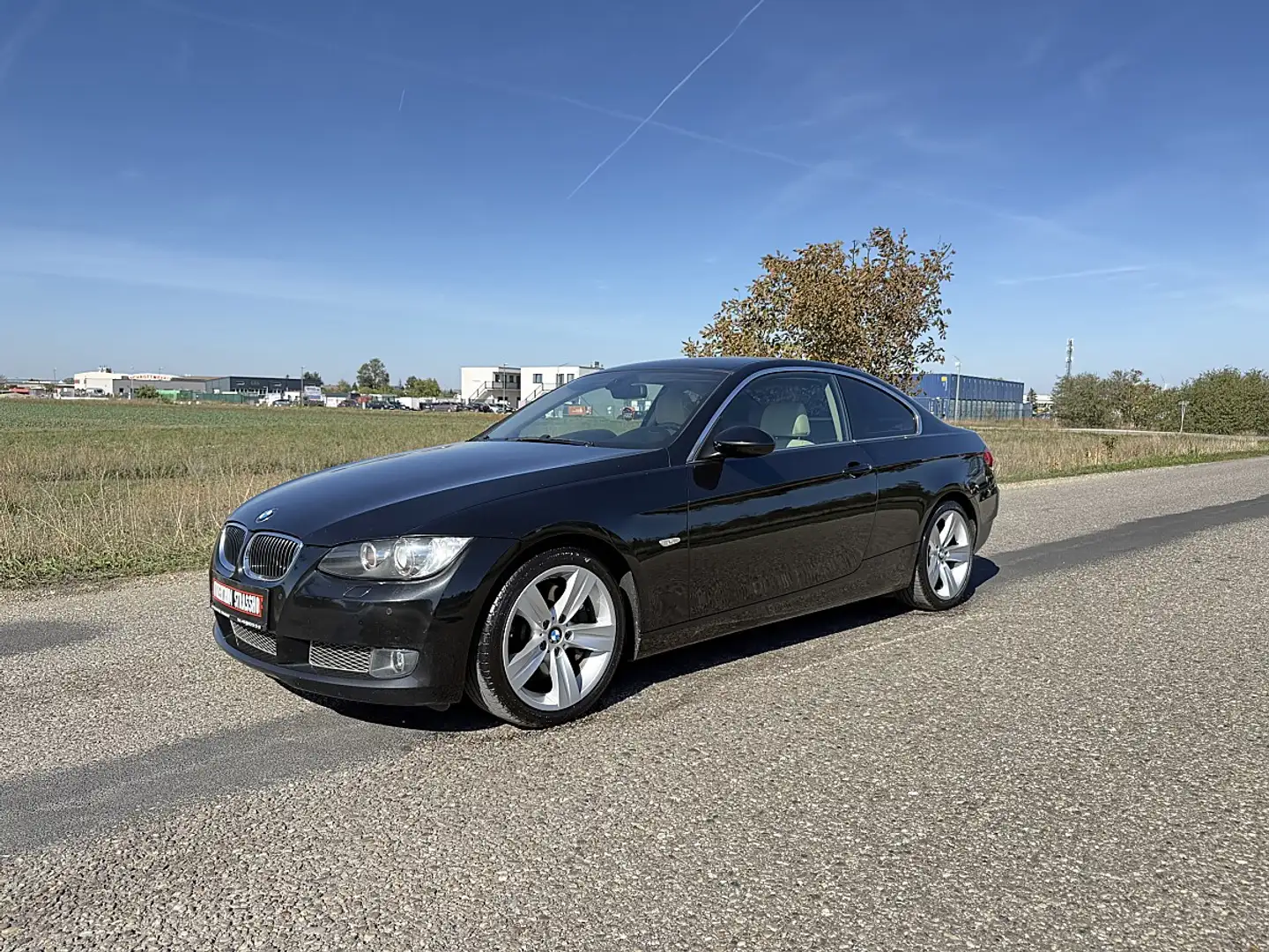 BMW 335 i Coupé Schwarz - 2