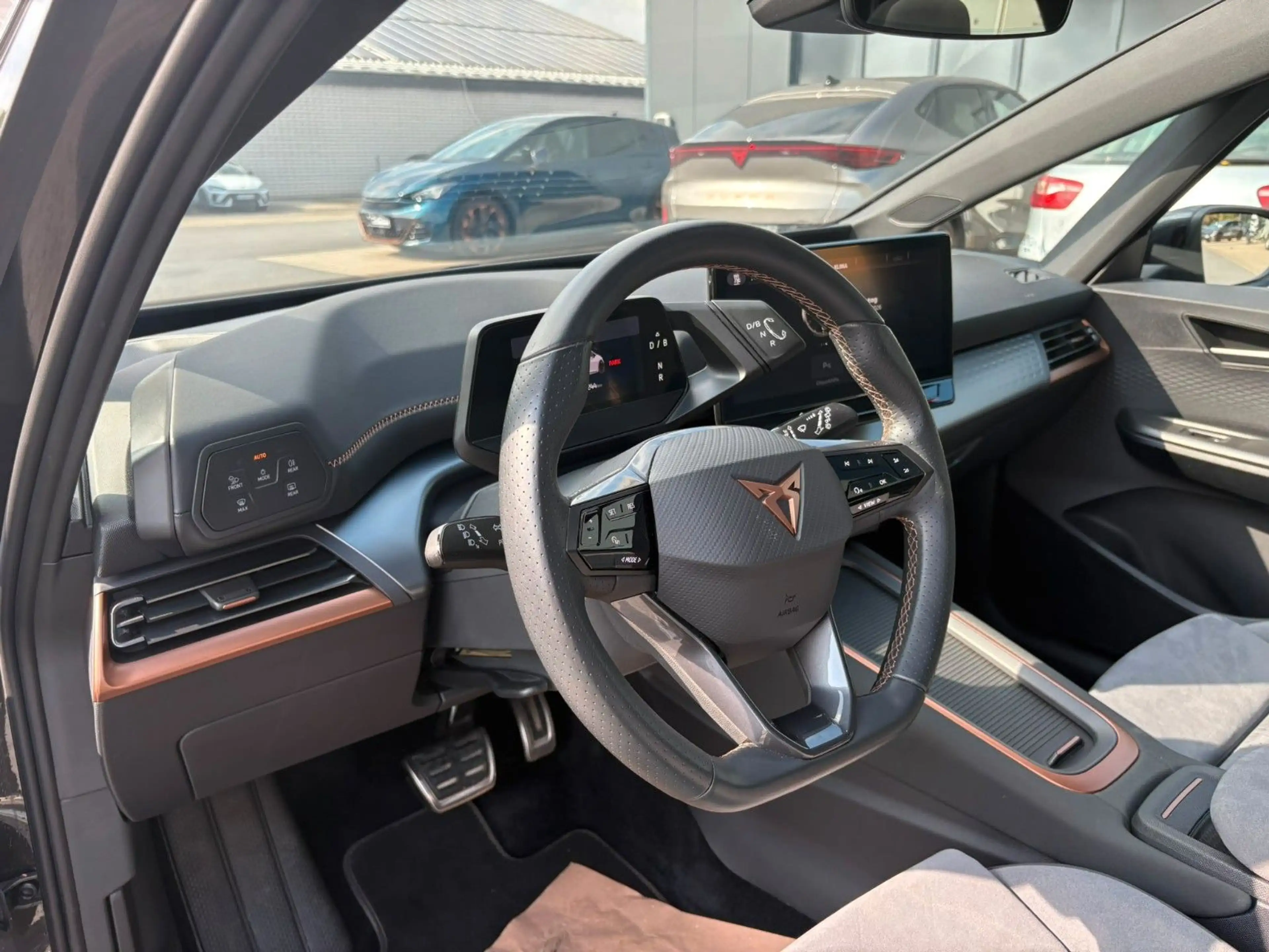 CUPRA Born *GJR*Pilot XL*PanoDach* — photo 10