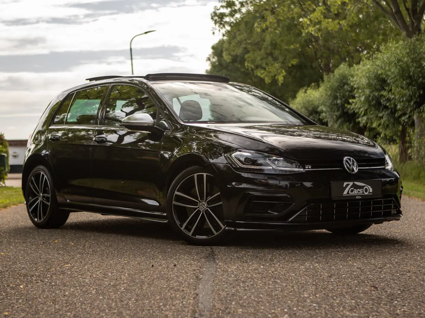Volkswagen Golf R 4Motion 300 PK Pano Leer Camera Export Noir - 1