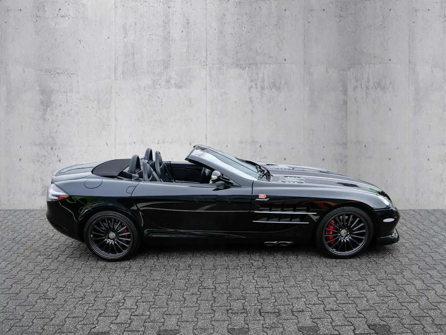 Mercedes-Benz SLR Roadster Geringe Laufleistung, All Black Schwarz - 2